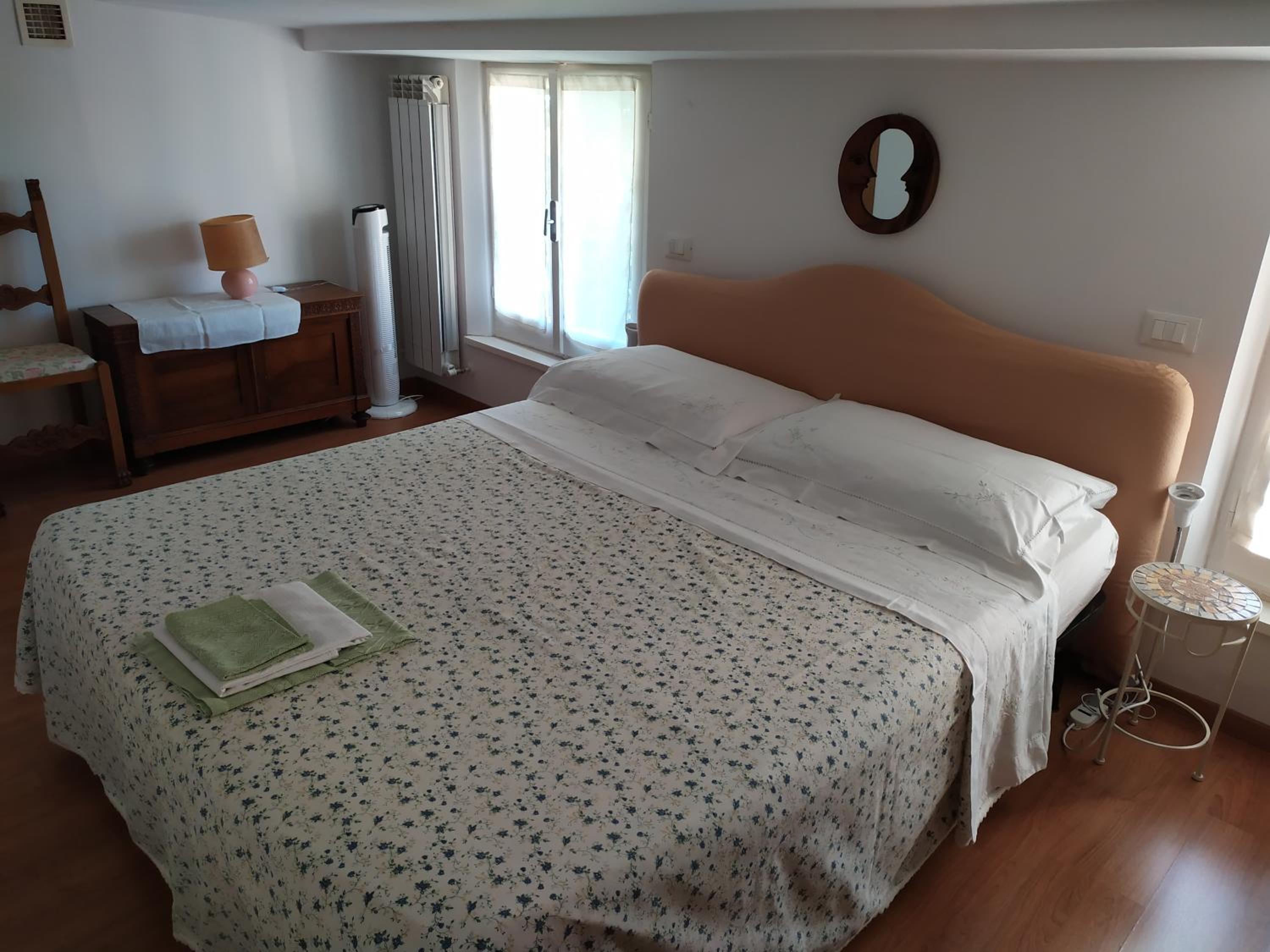 Double Room with Private Bathroom - Photo 1