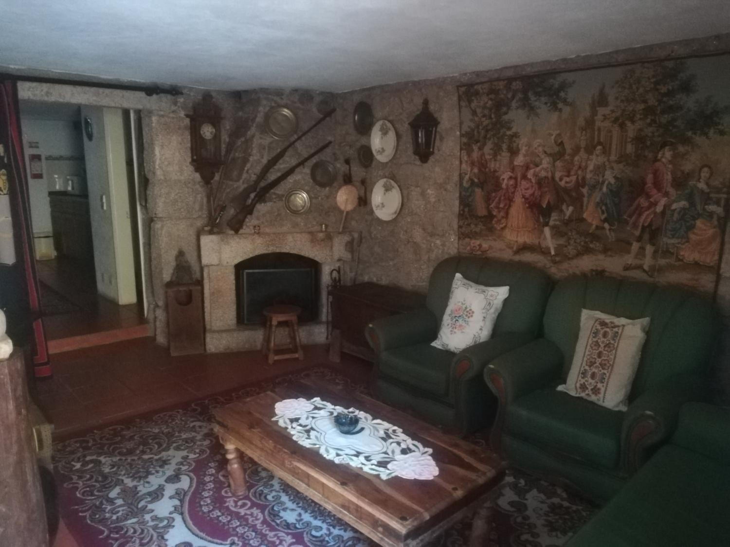 Two-Bedroom House - Photo 17