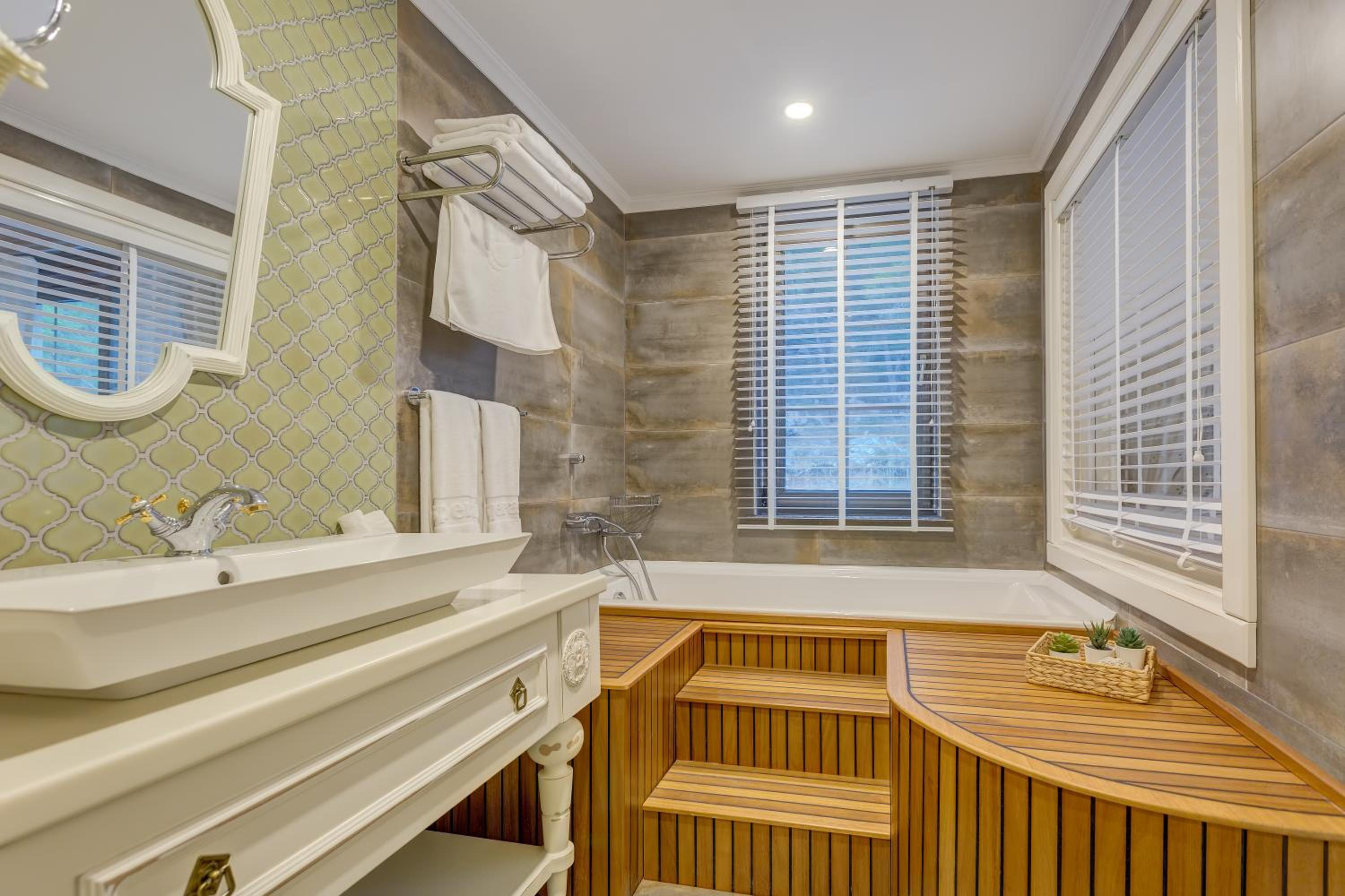 Double Room with Forest View - Photo 4