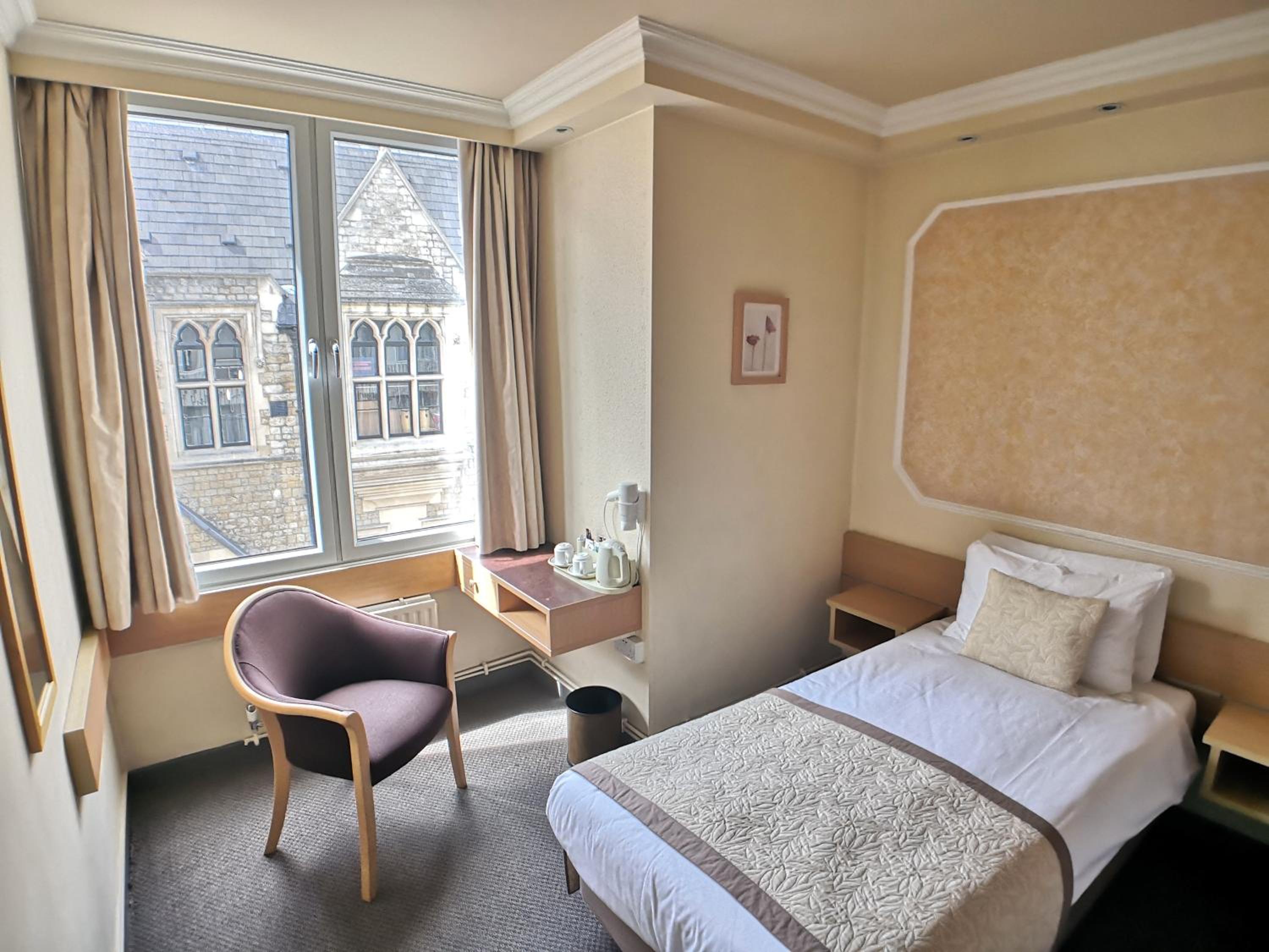 Single Room photo 1