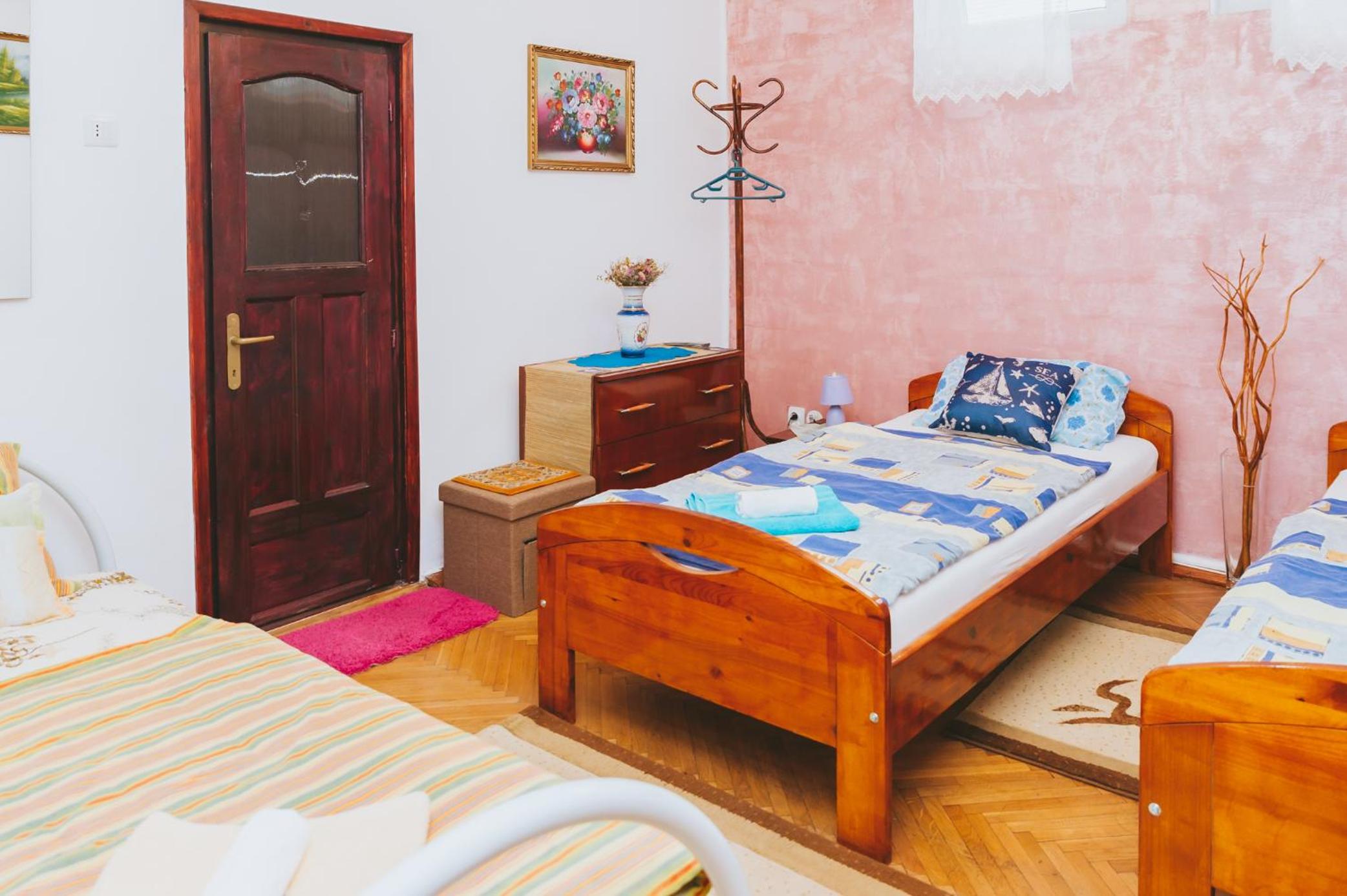 Deluxe Double or Twin Room - Photo 13