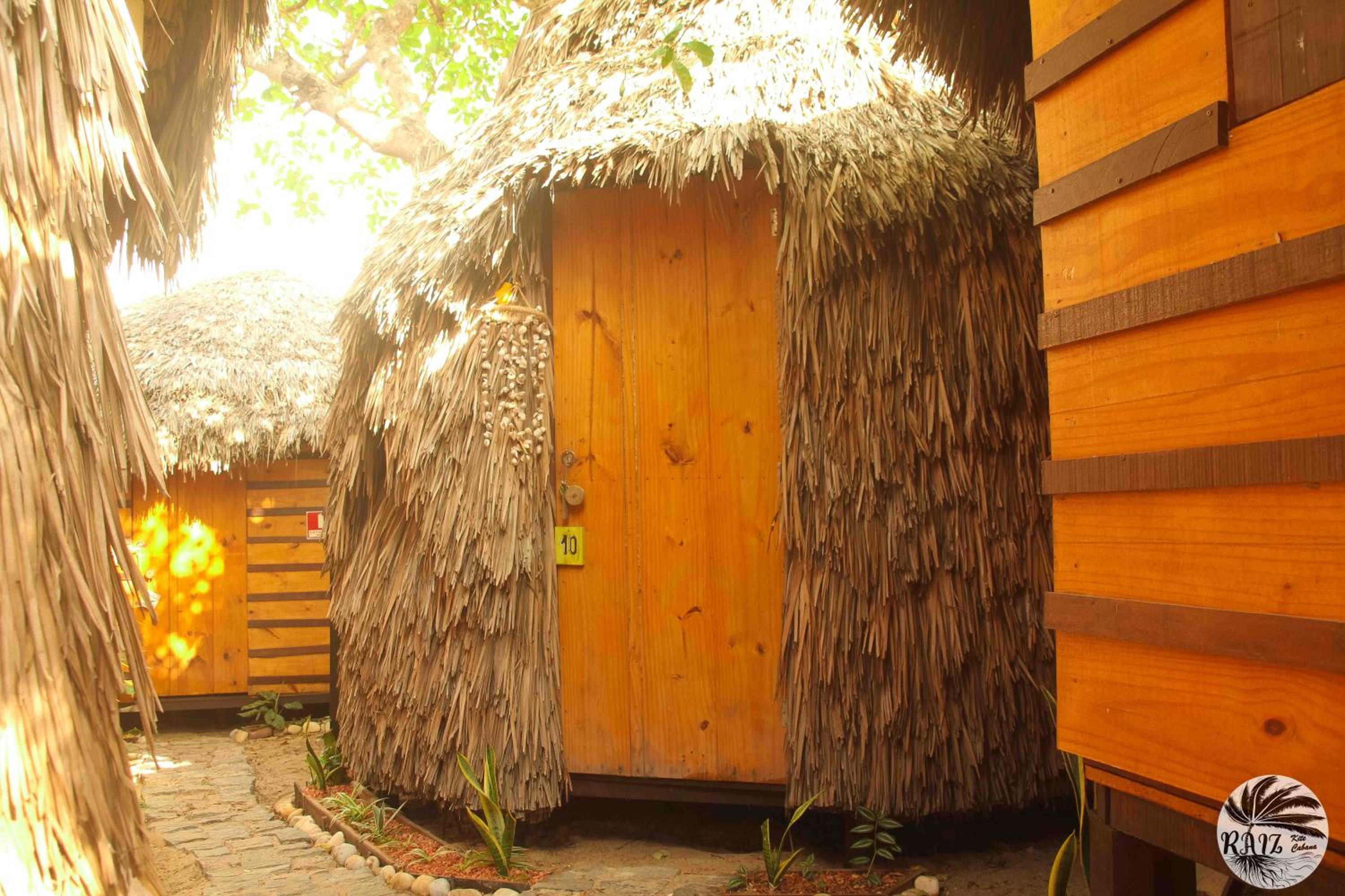 Superior Bungalow - Photo 2