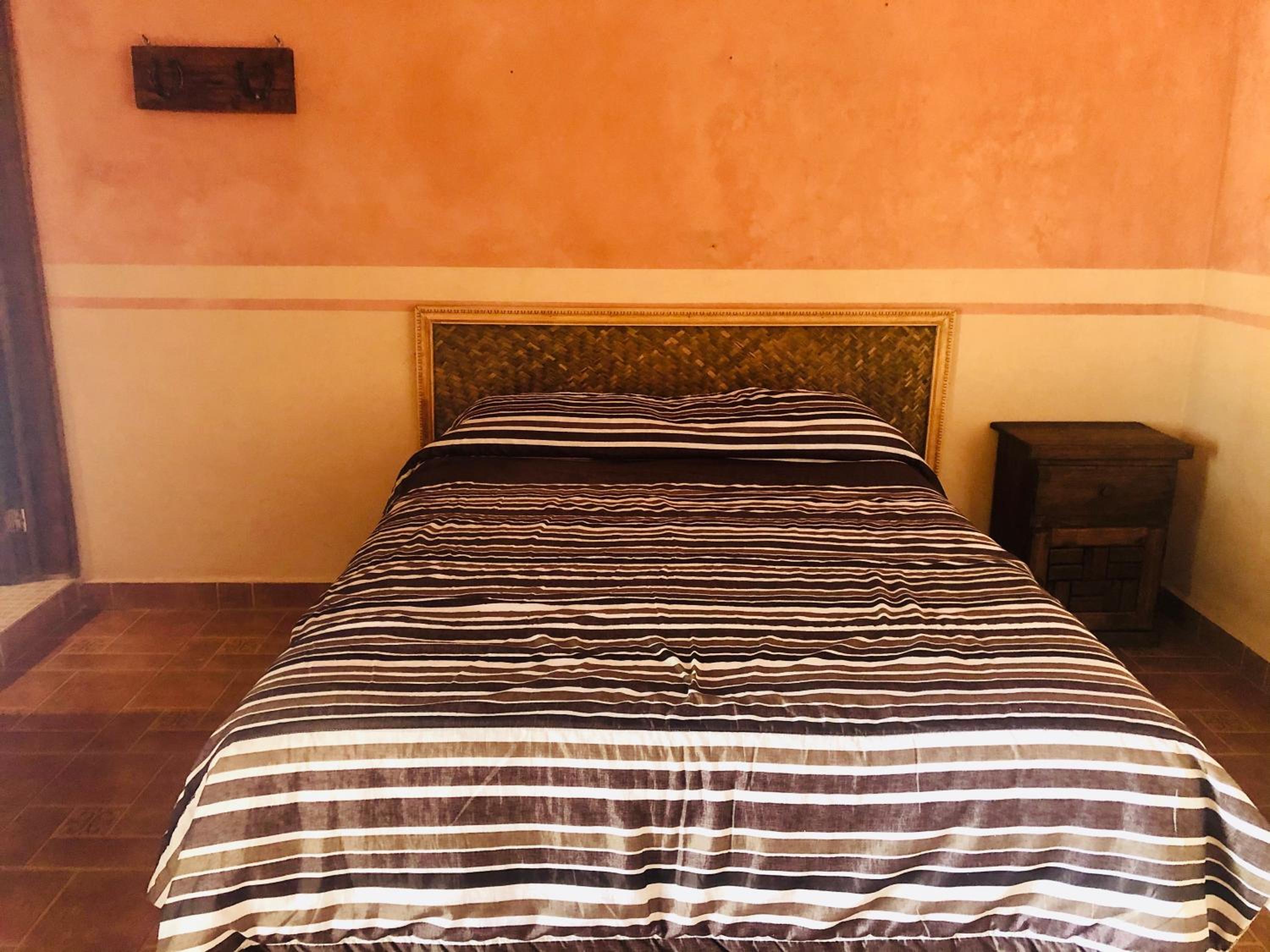 Double Room - Photo 17