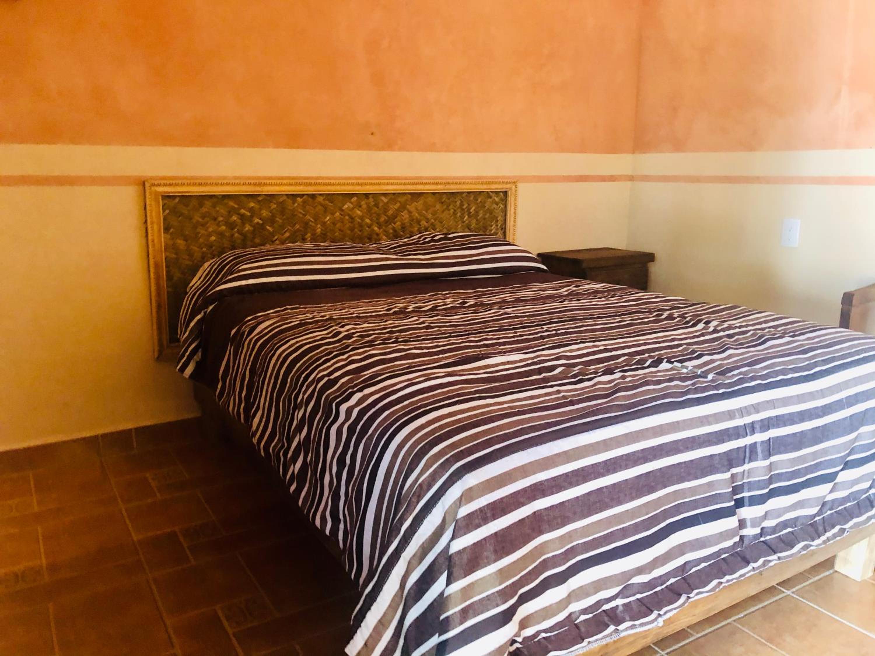 Double Room - Photo 16