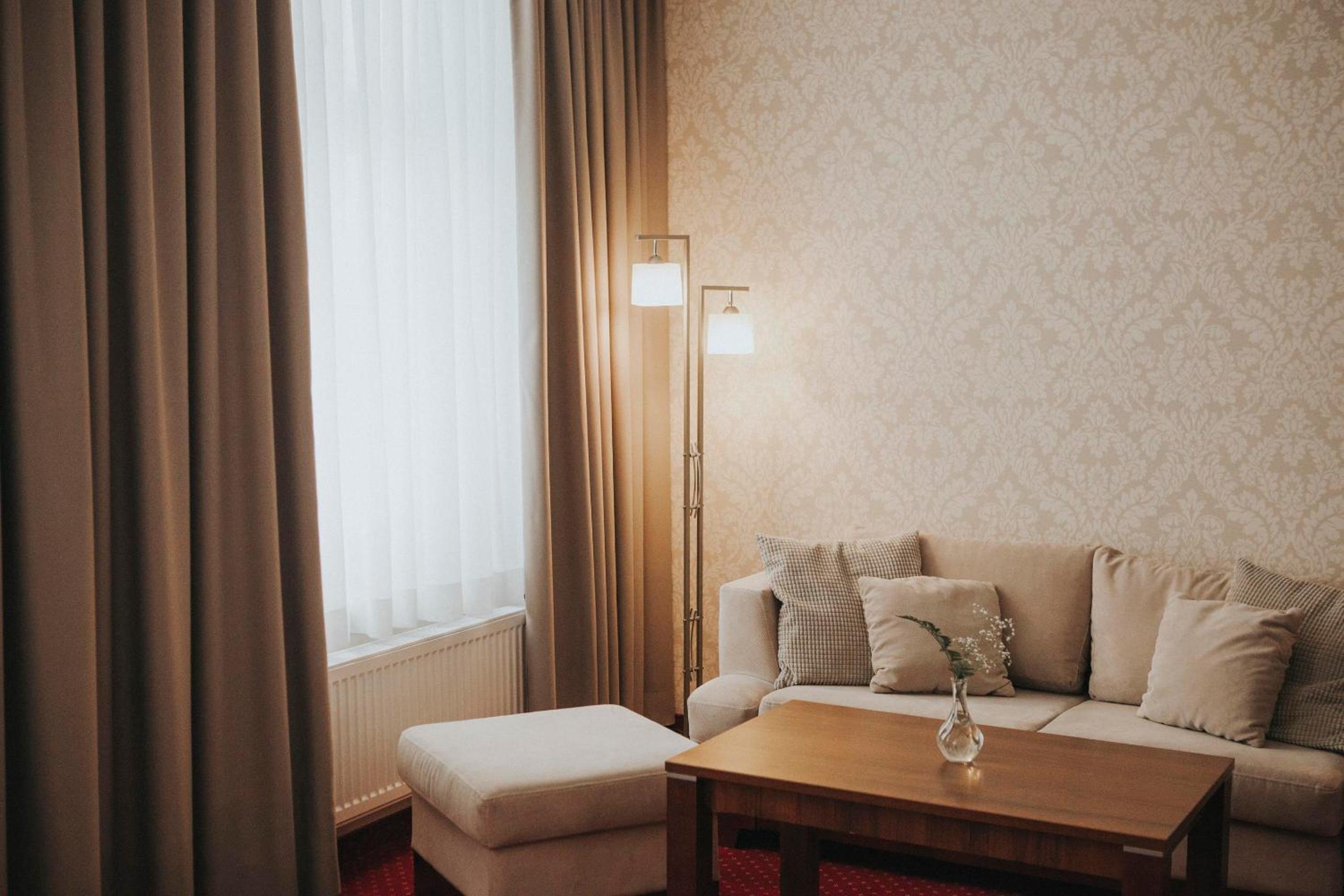 Deluxe Double Room - Photo 11