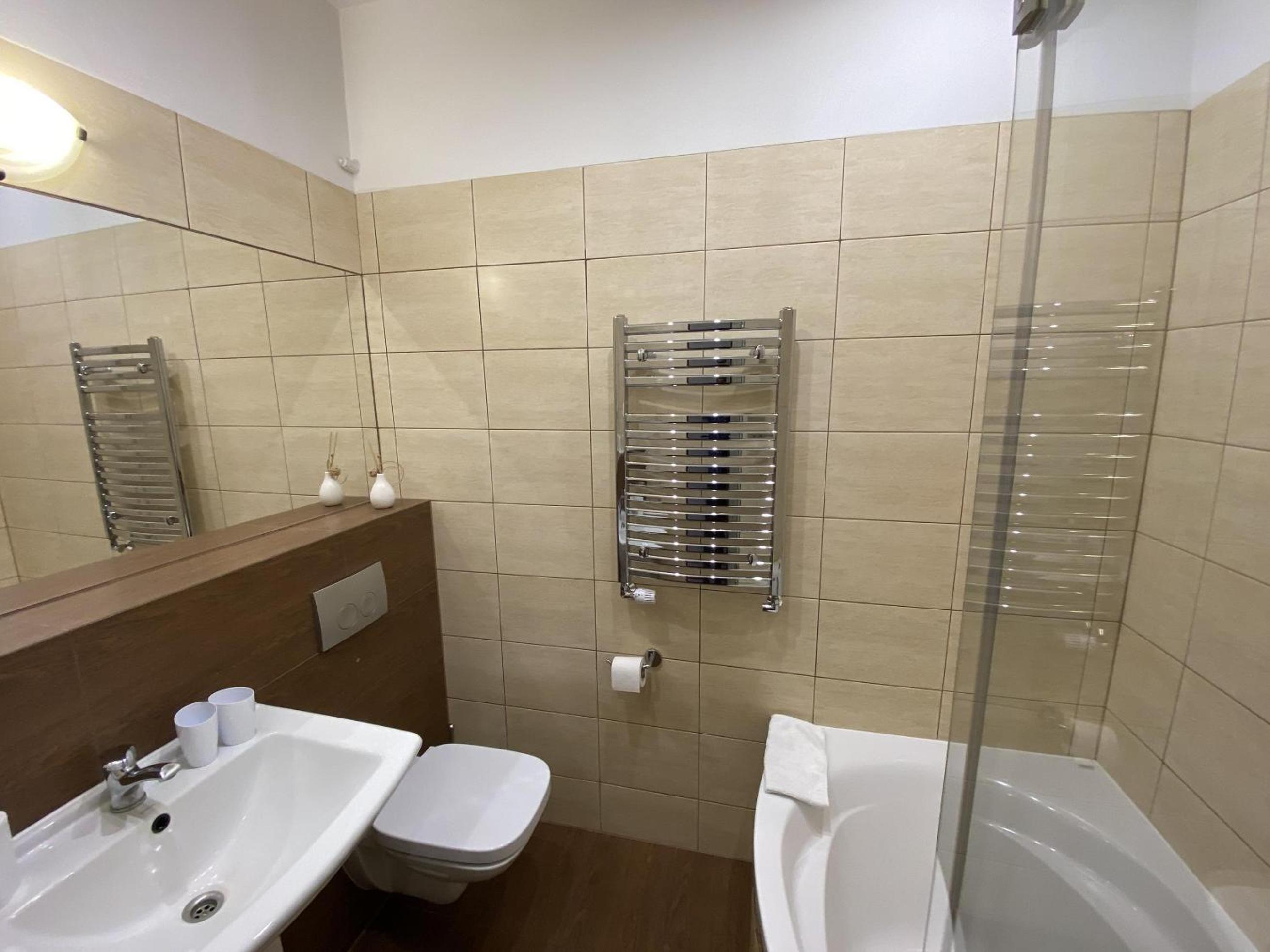 Deluxe Double Room - Photo 8