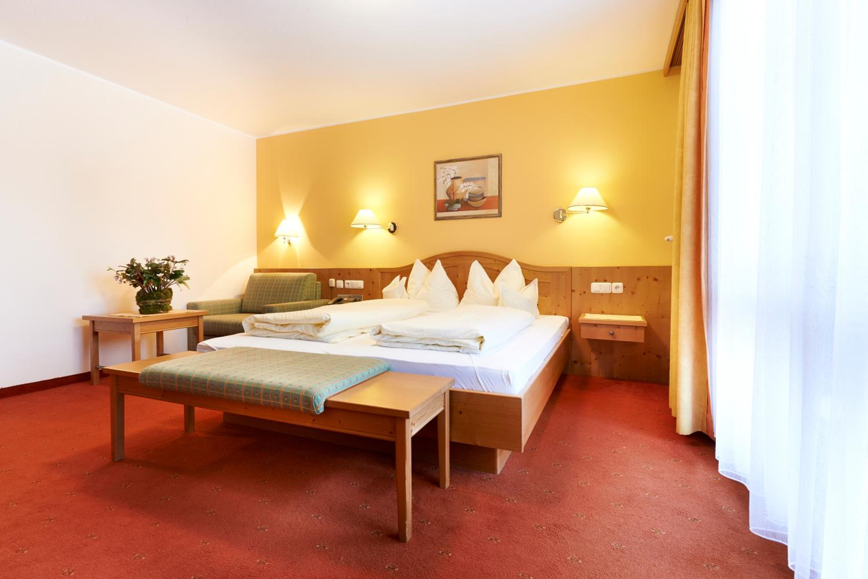 Standard Double Room - Photo 8