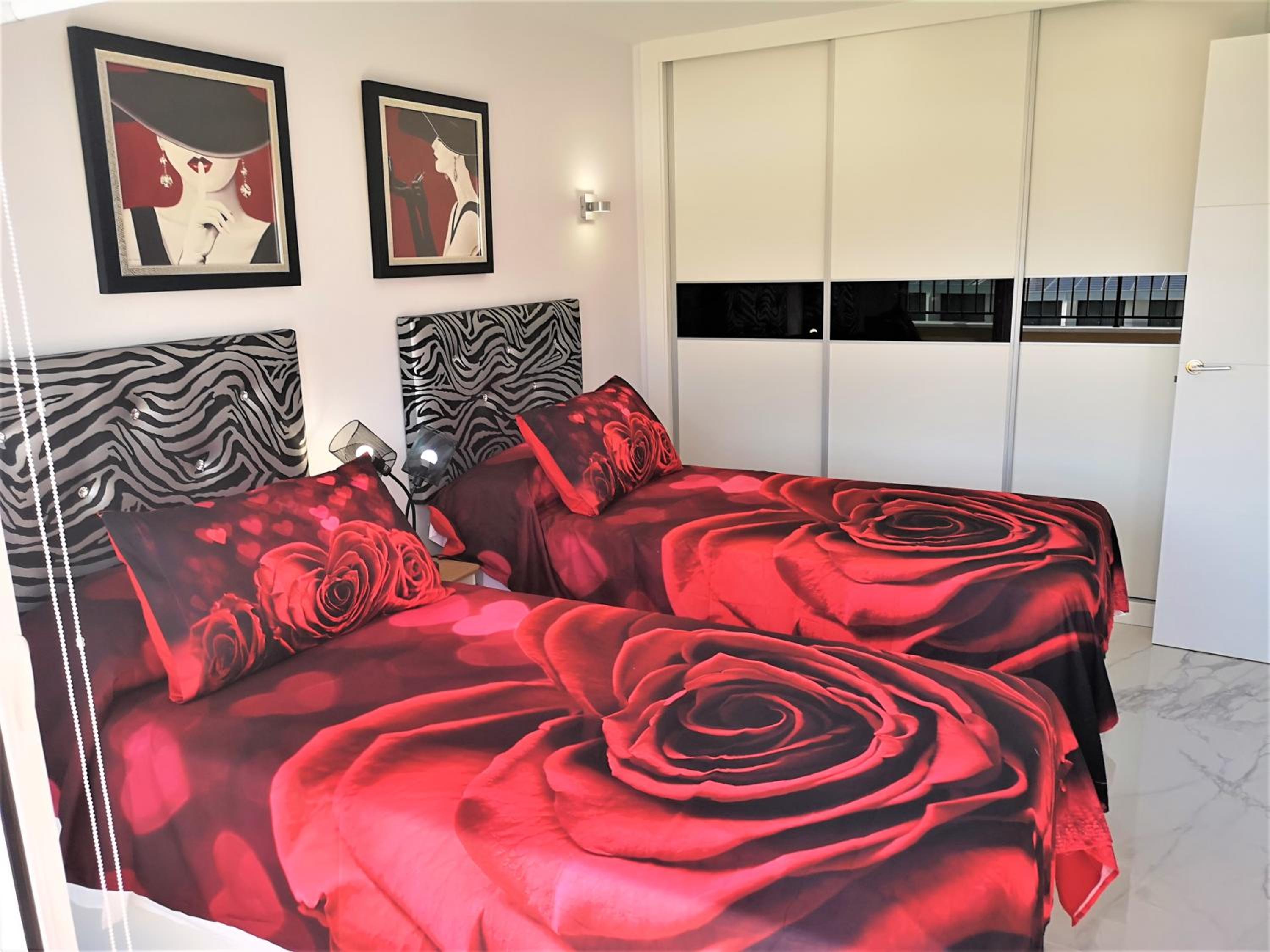 Three-Bedroom Apartment - Photo 16
