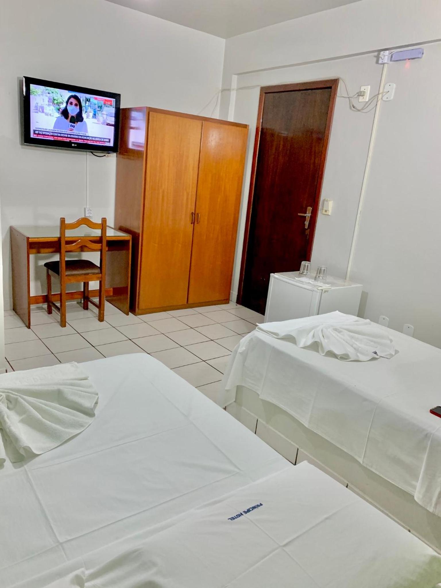 Double or Twin Room photo 3