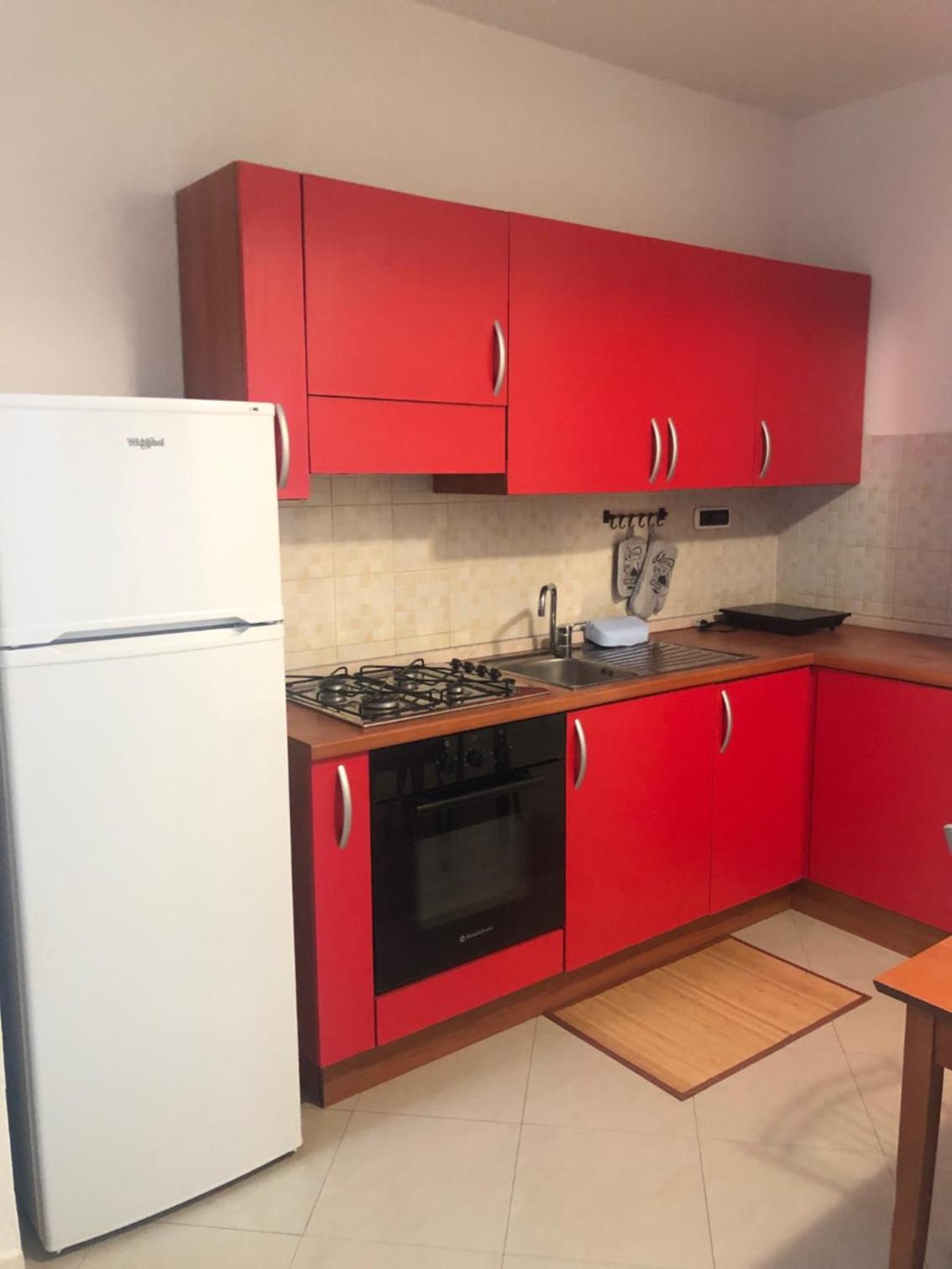 Two-Bedroom Apartment - Photo 2