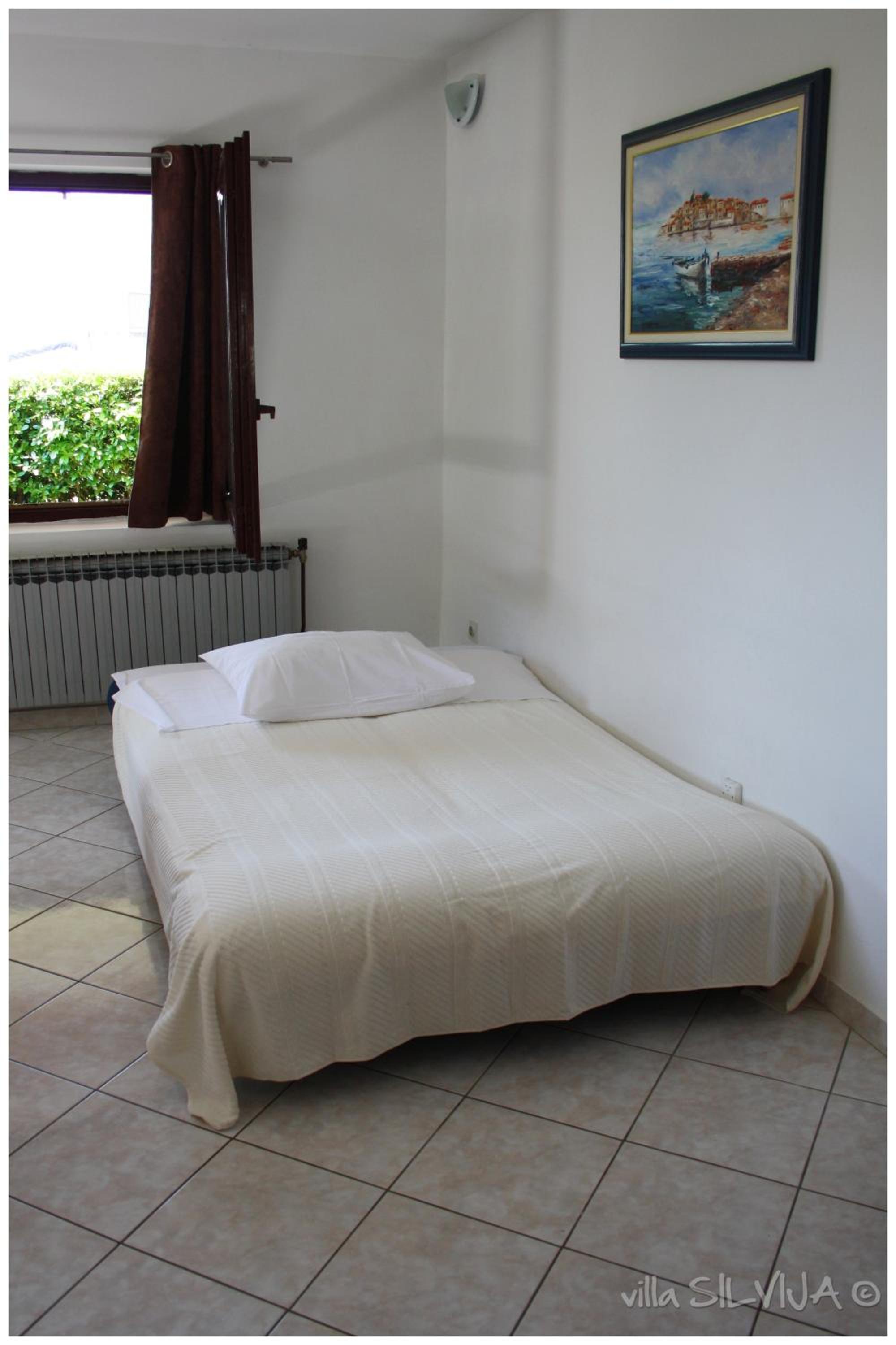 One-Bedroom Apartment with Garden View photo 1