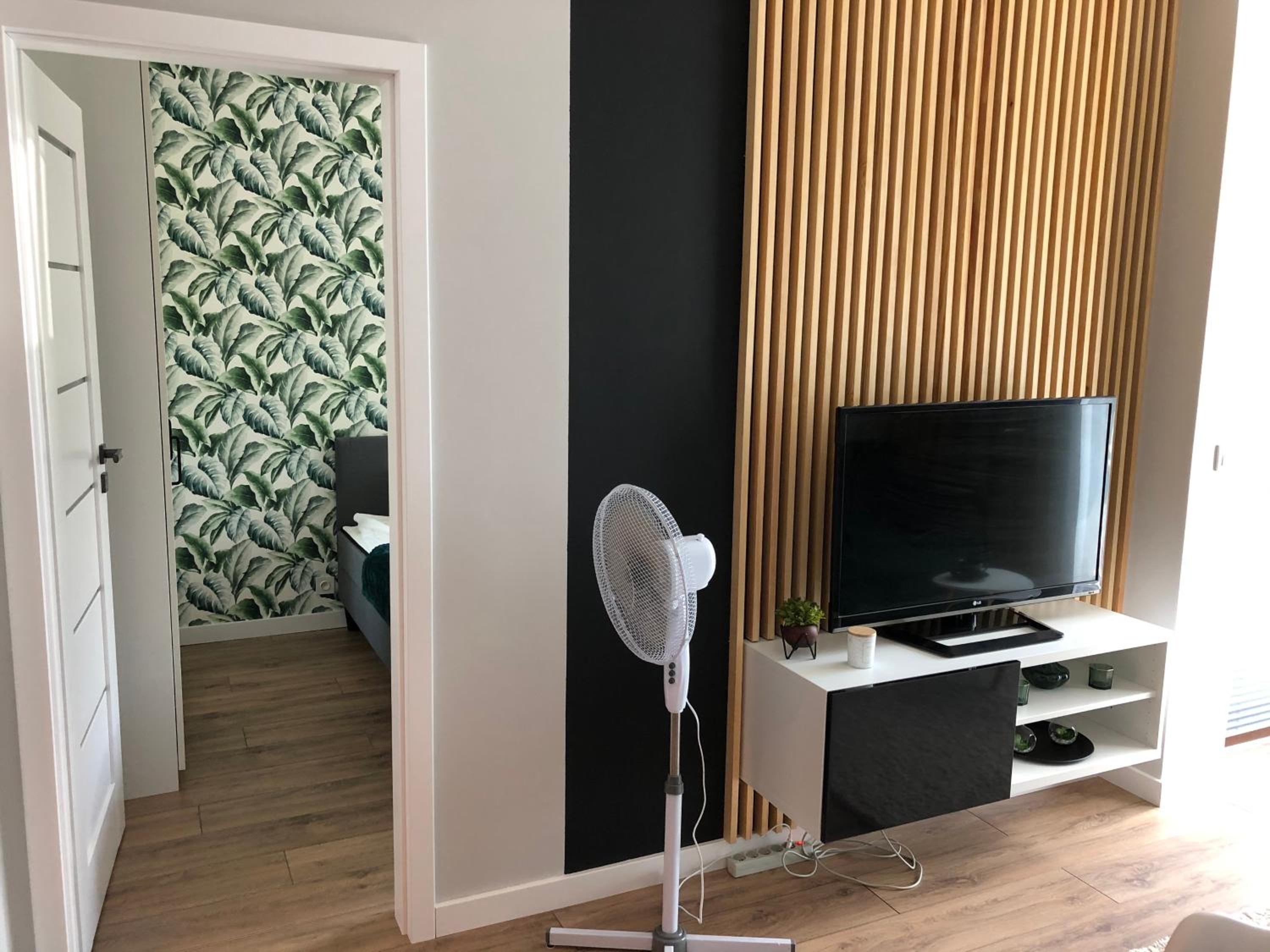 One-Bedroom Apartment - Photo 4