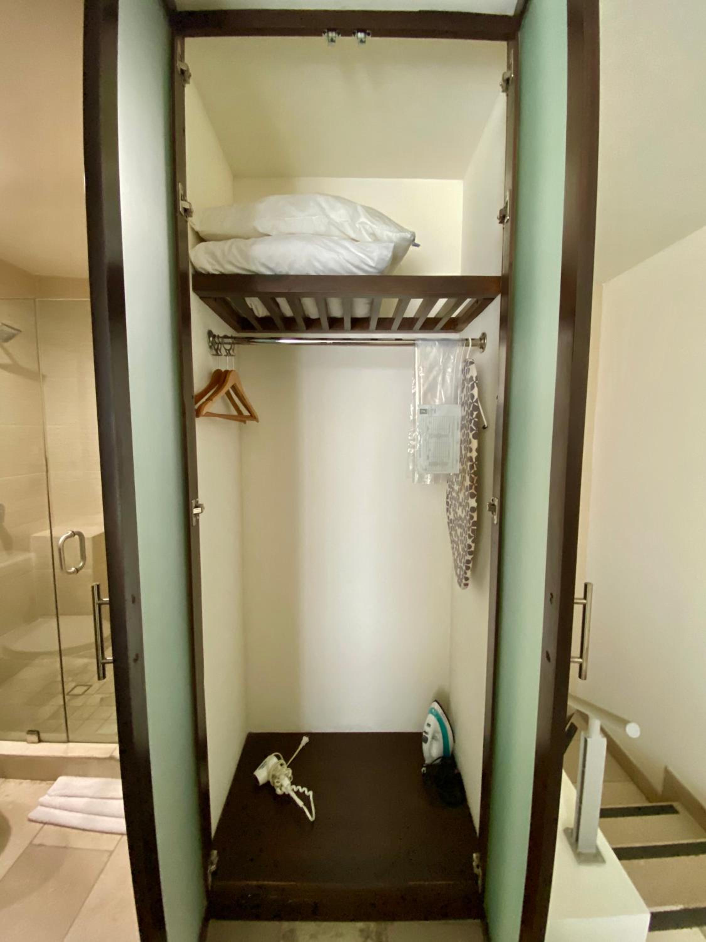 Standard King Room - Photo 1