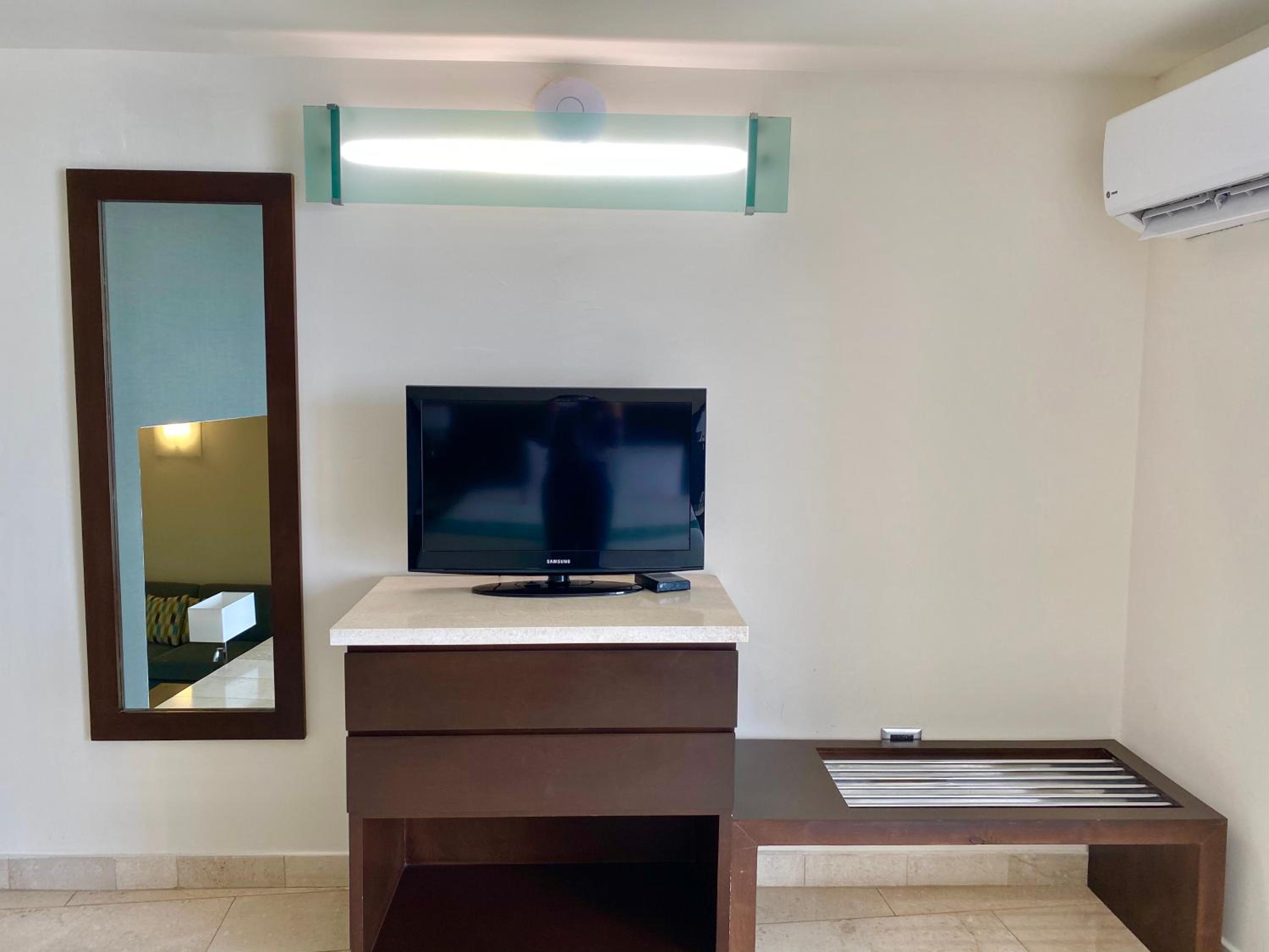 Standard Double Room - Photo 3