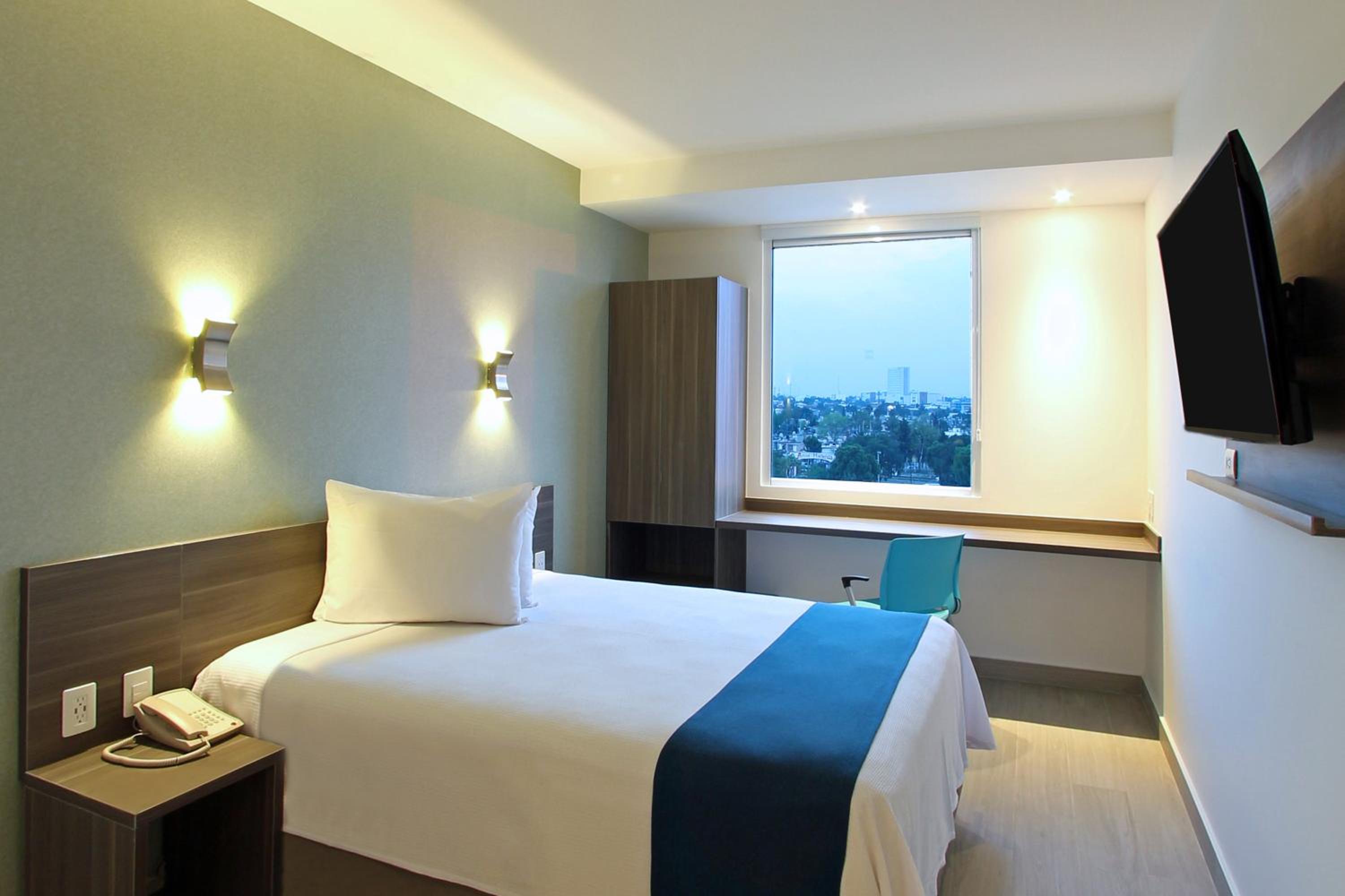 Superior Queen Room