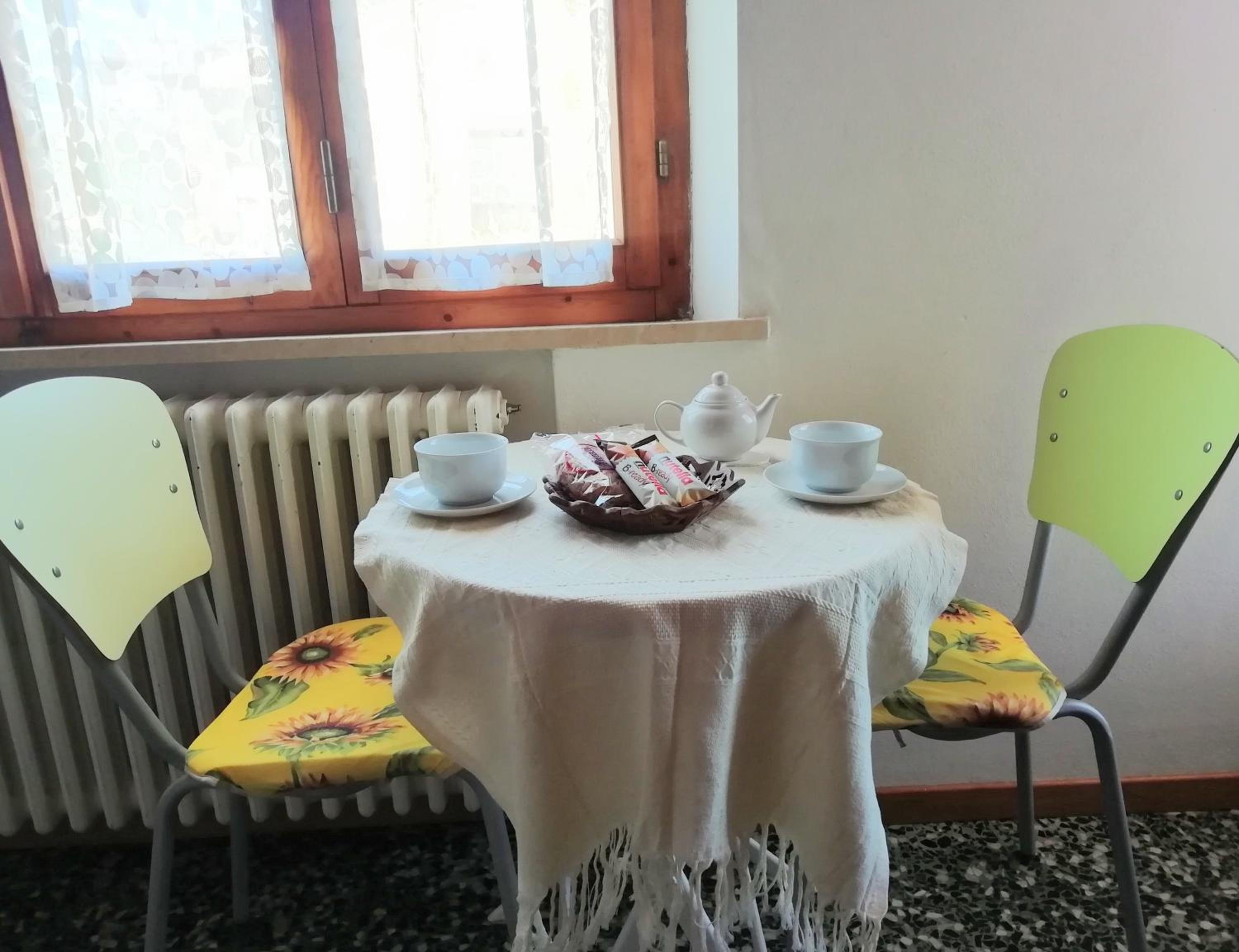 Double or Twin Room with Balcony - Photo 5