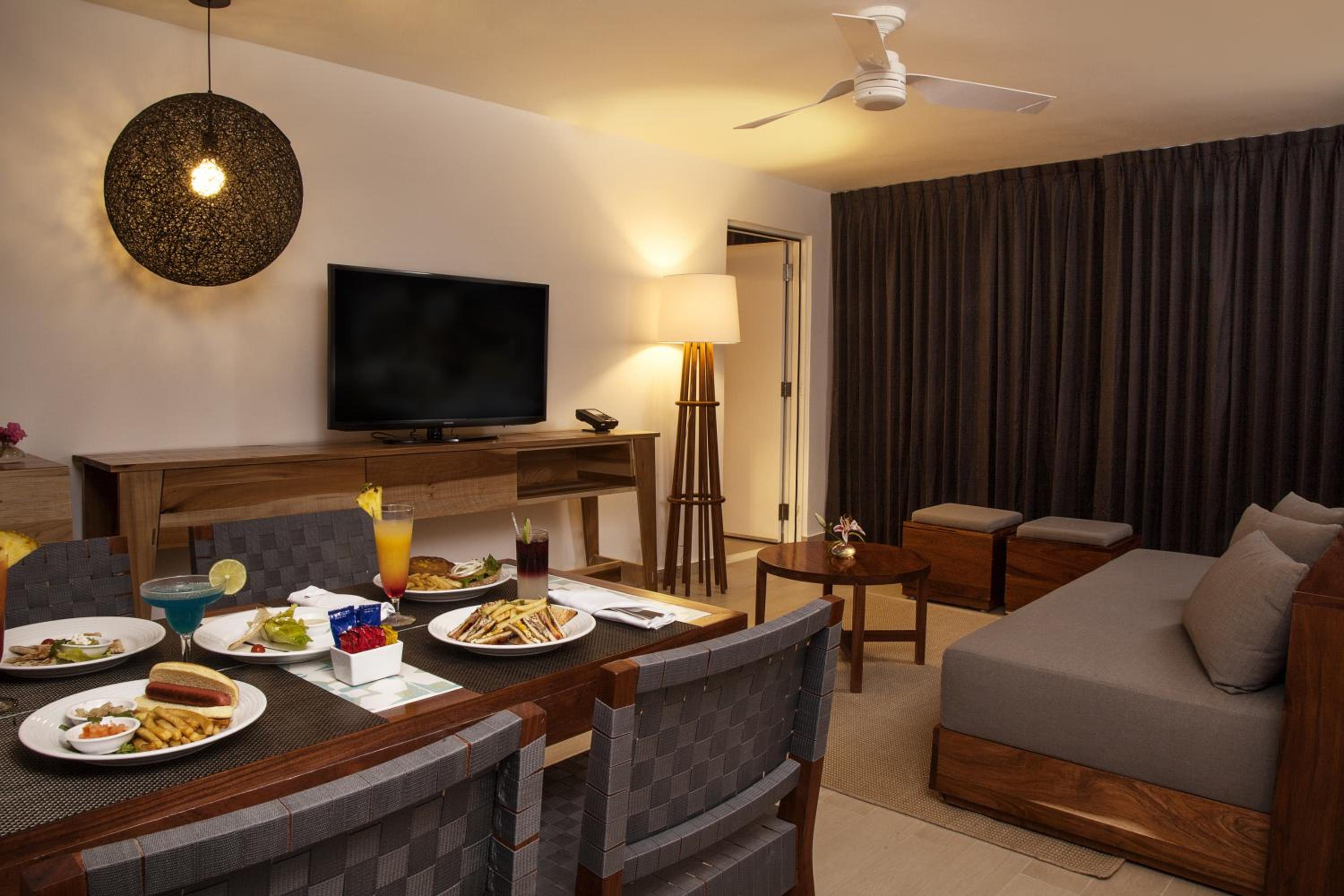 Governor Suite