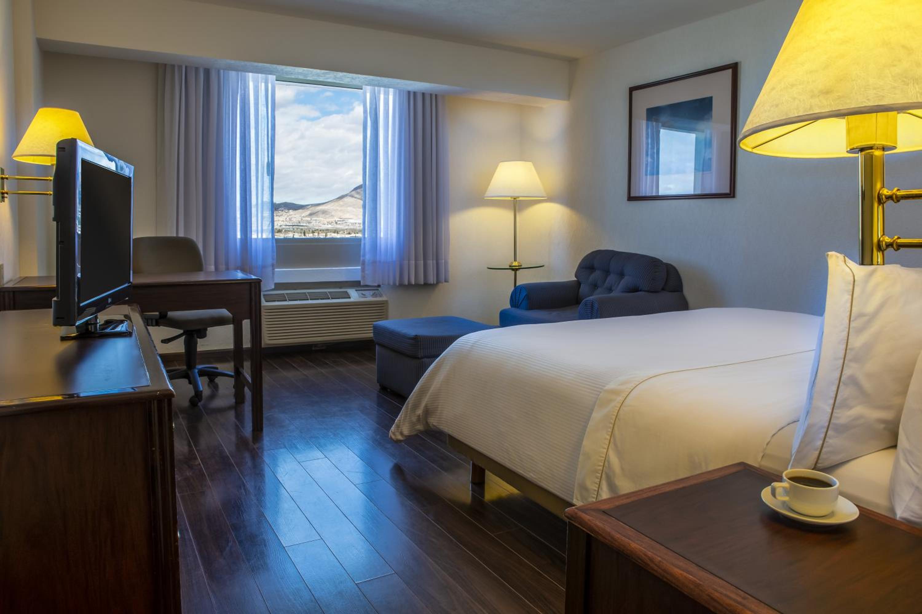 Superior King Room - Photo 1