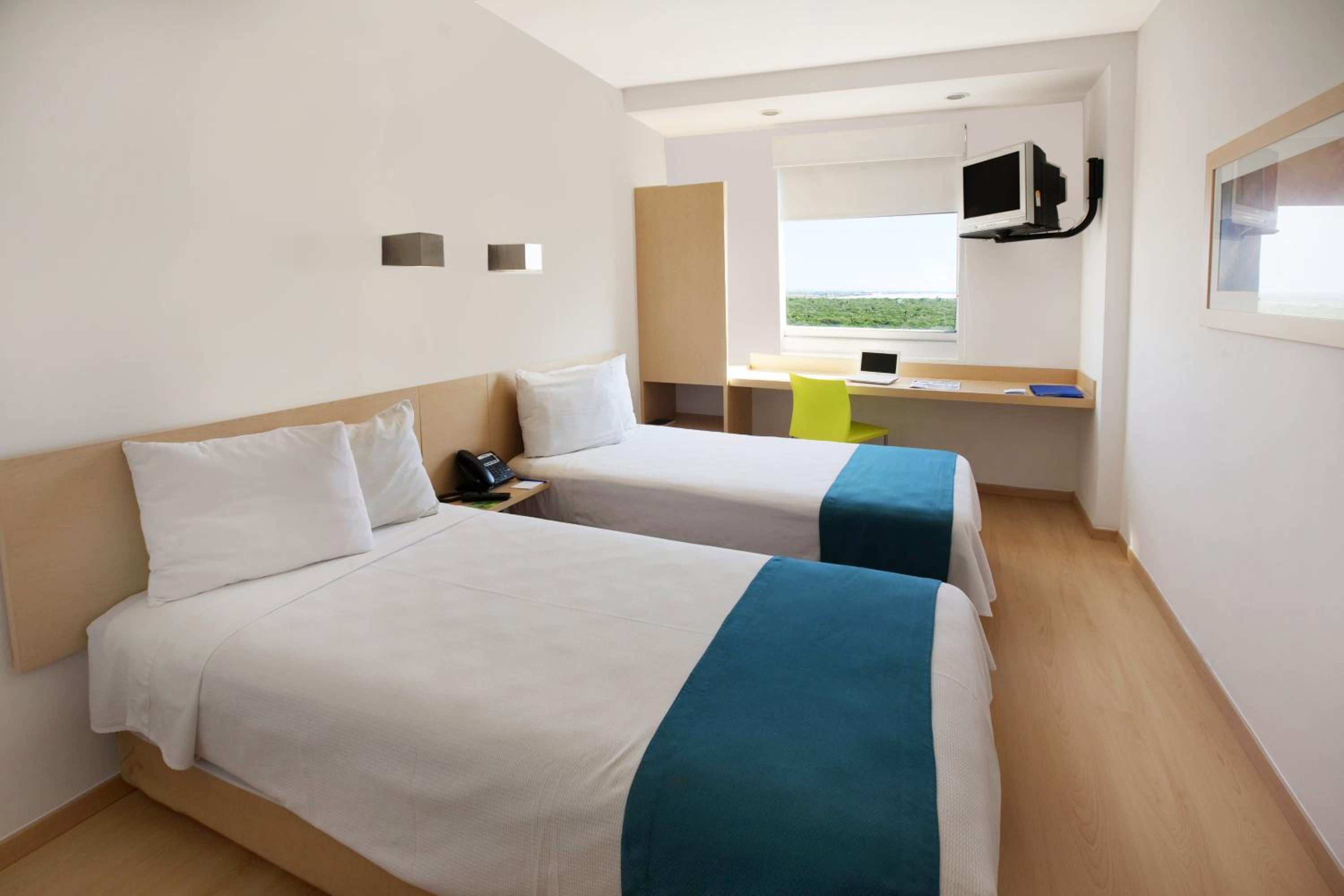 Superior Twin Room - Photo 3