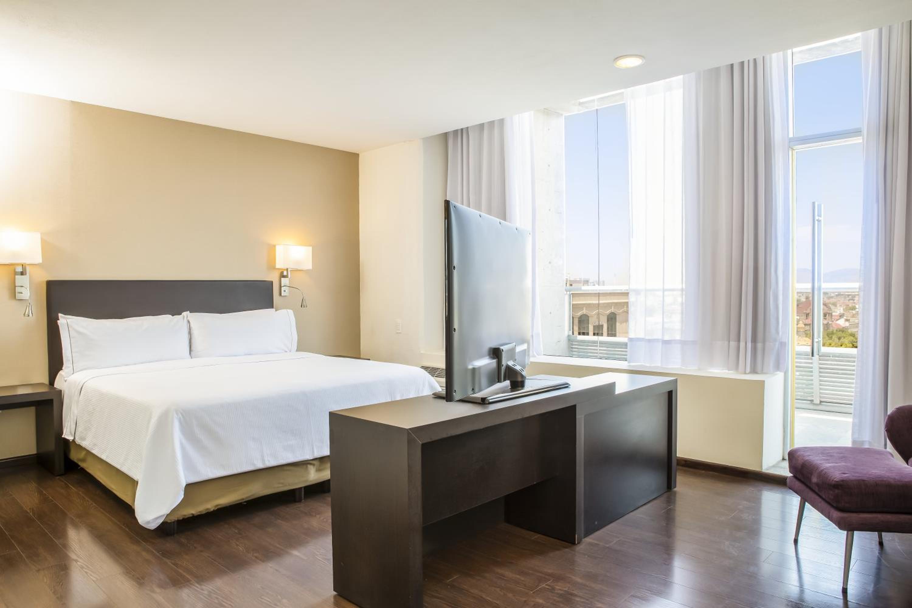Prime Suite - Photo 5
