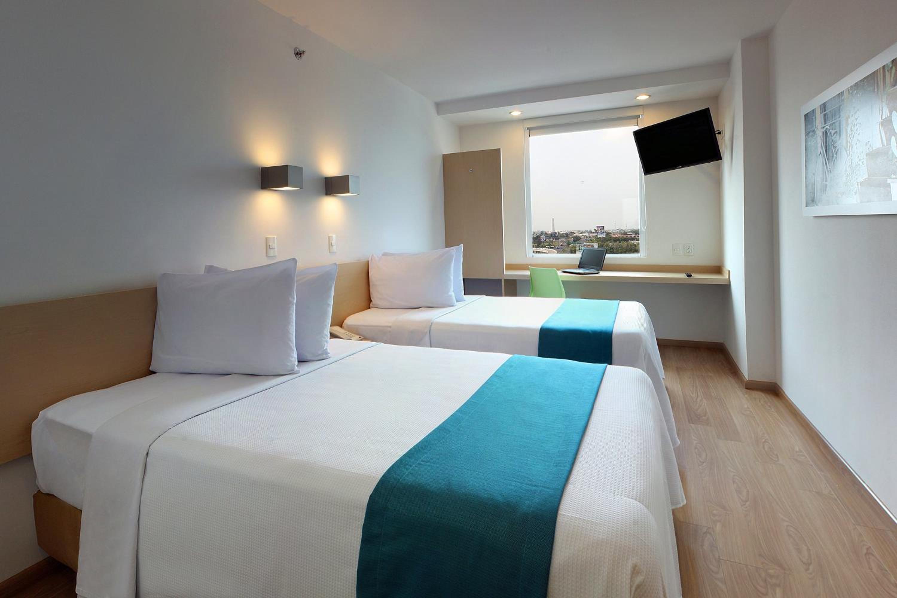Superior Twin Room photo 3