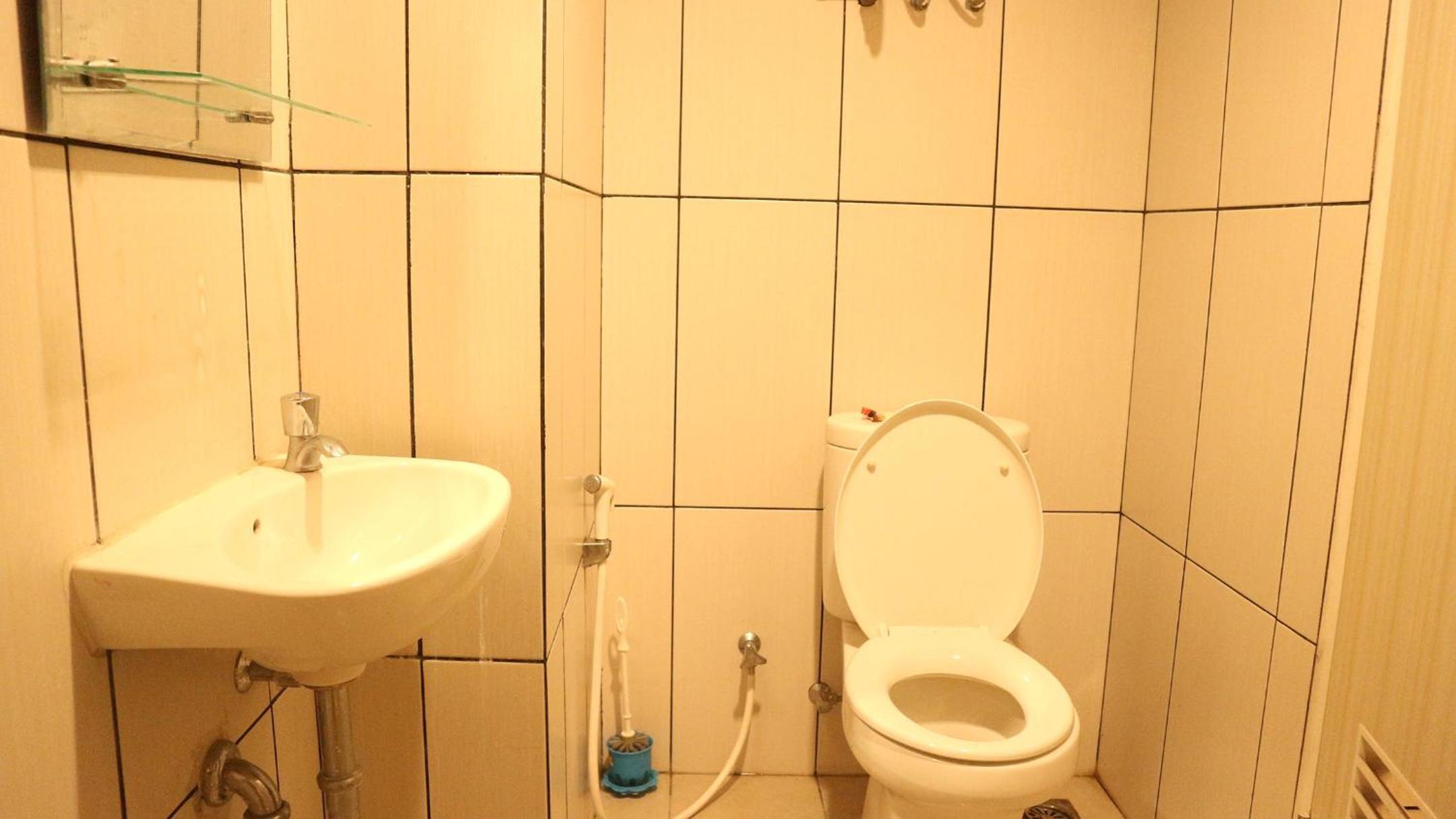 One-Bedroom Apartment - Photo 5