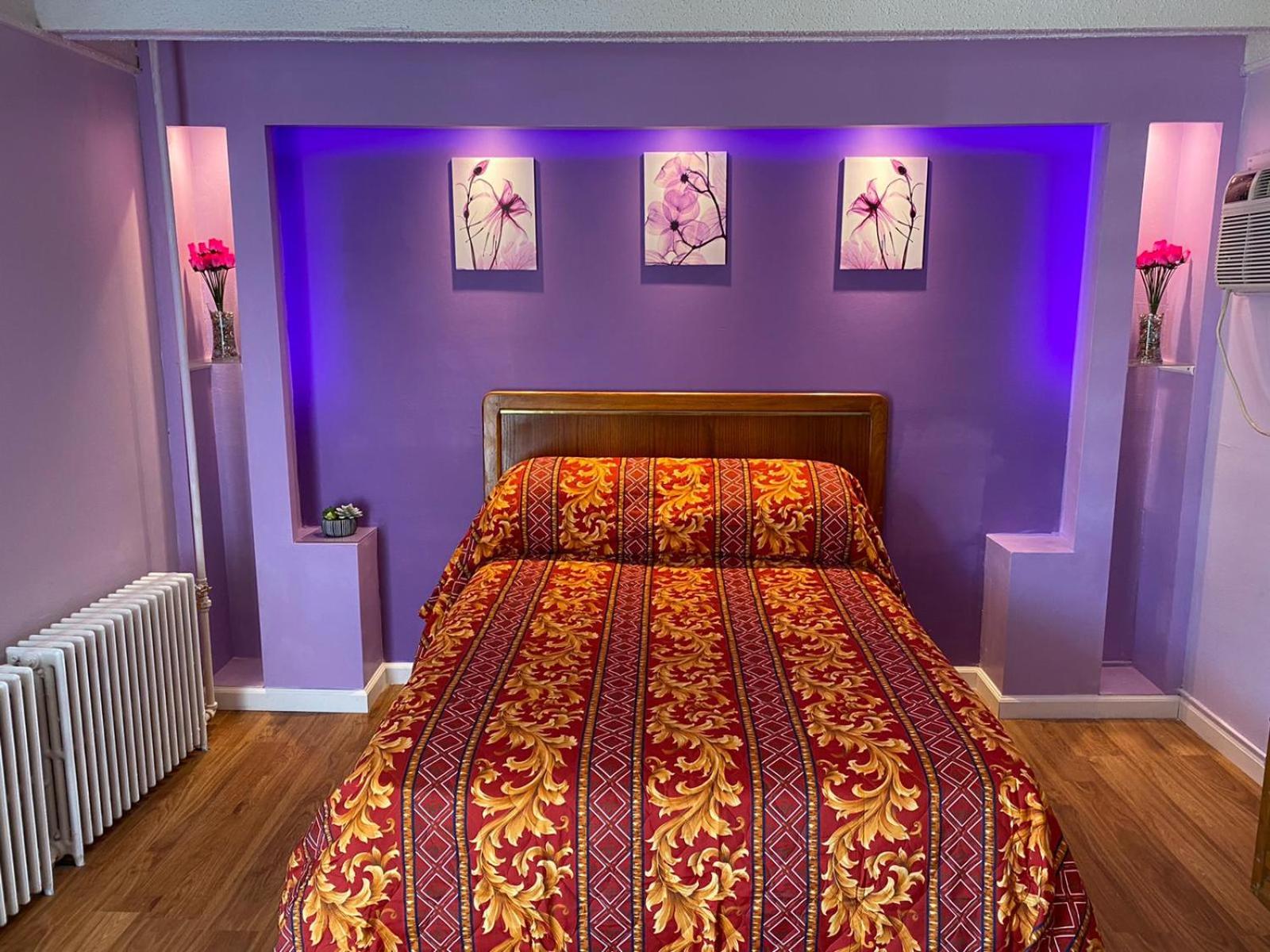 King Bed Non-Smoking - Photo 7