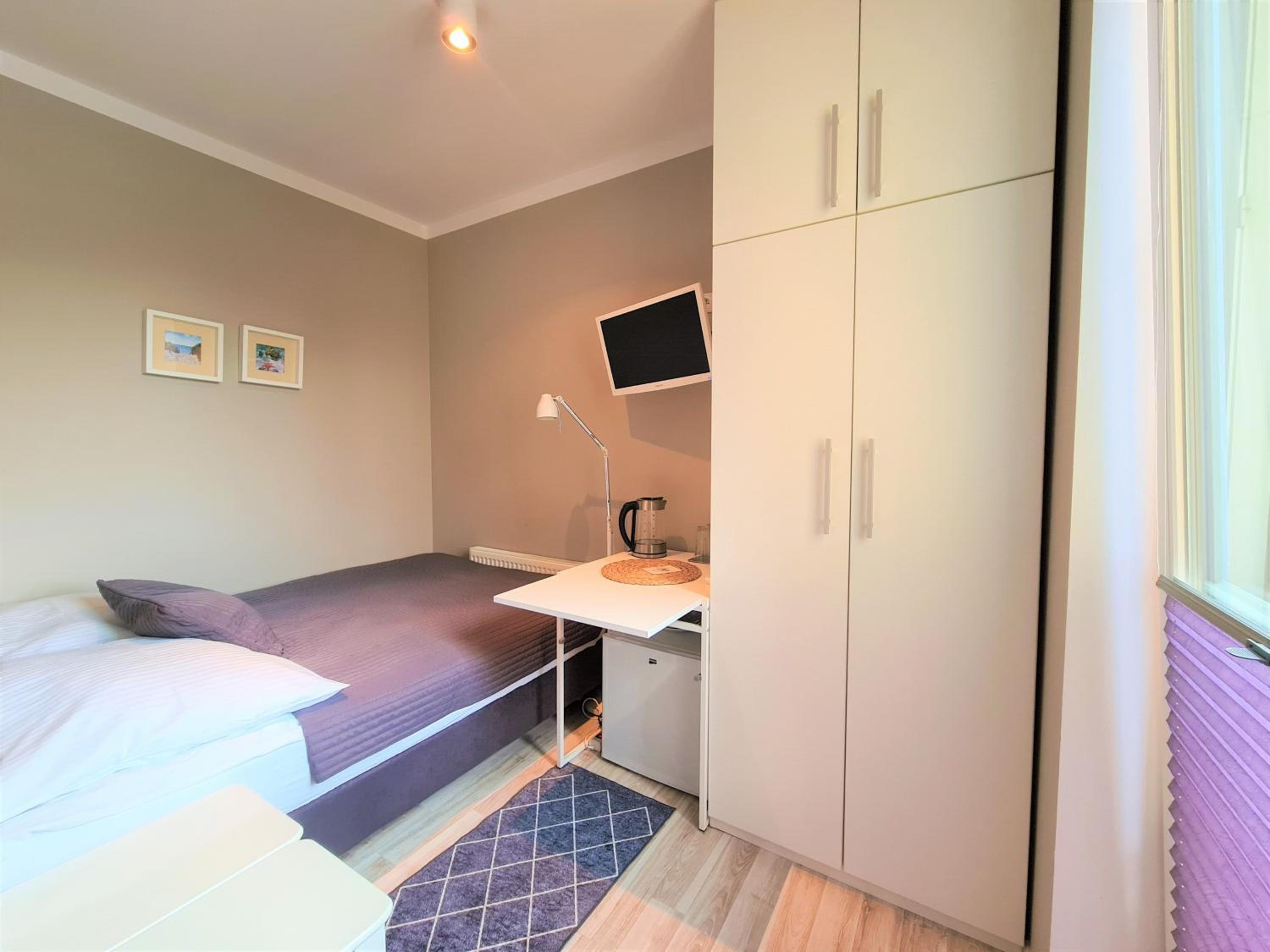 Small Single Room photo 1