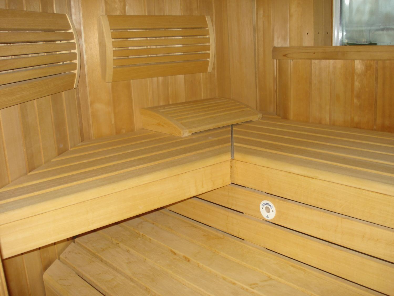 Apartment with Balcony - Photo 15