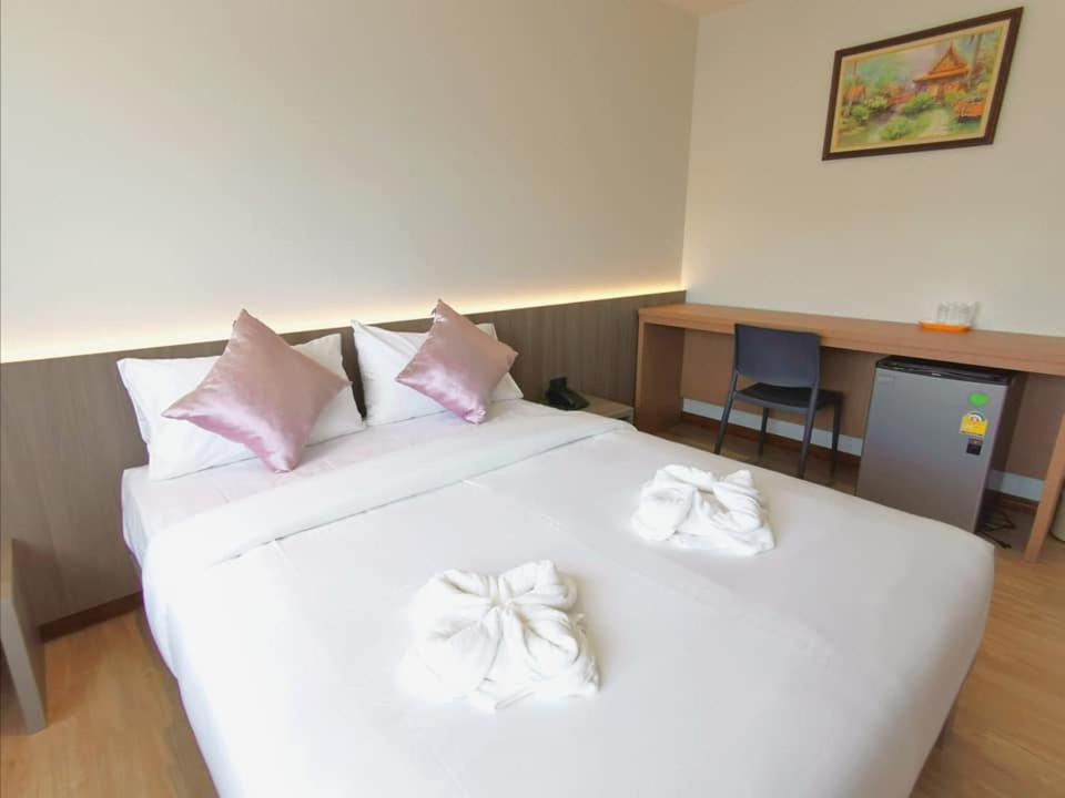 Standard Double Room with Balcony photo 3