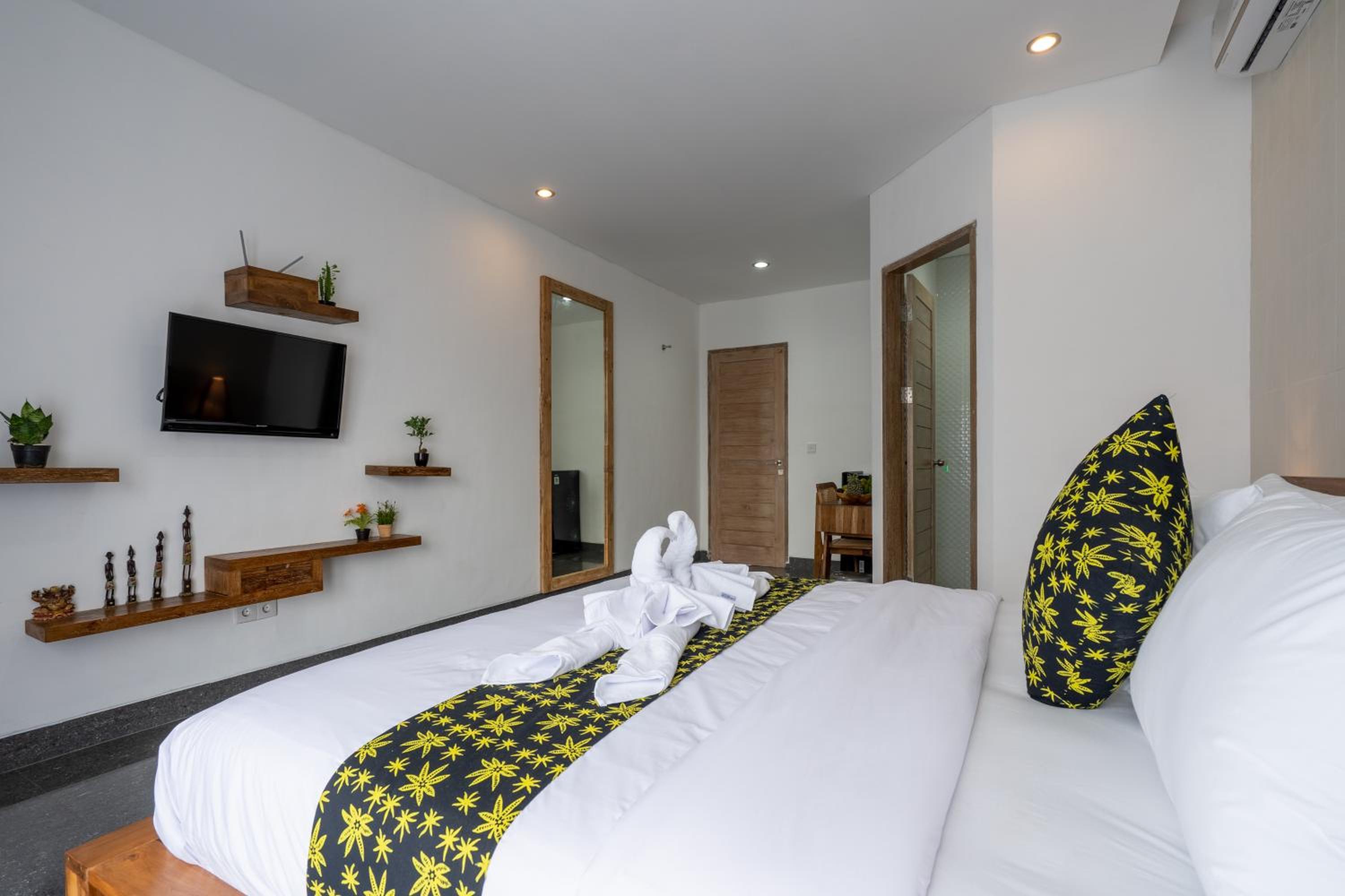 Double Room with Private Bathroom