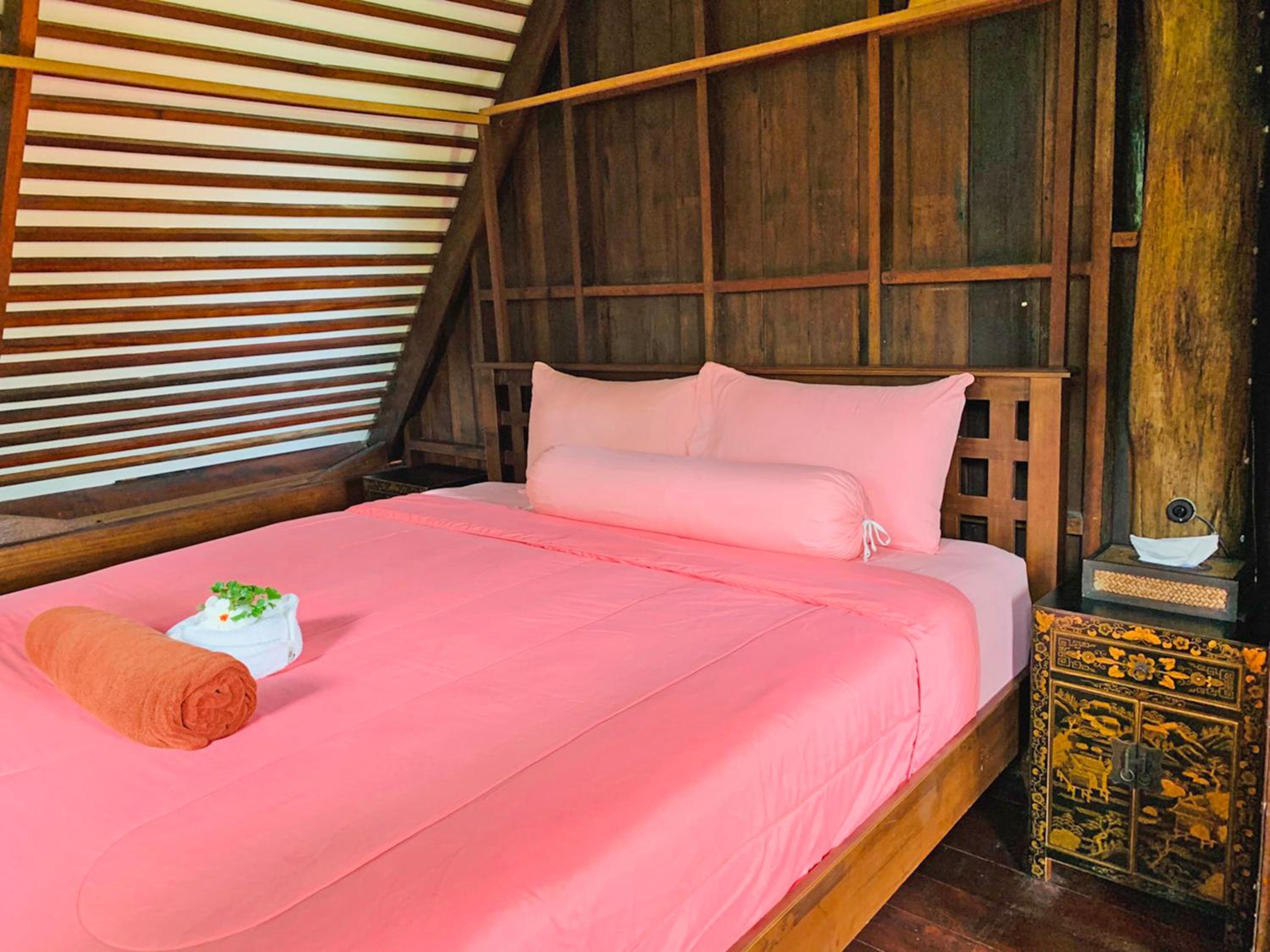 Three-Bedroom Villa - Photo 37