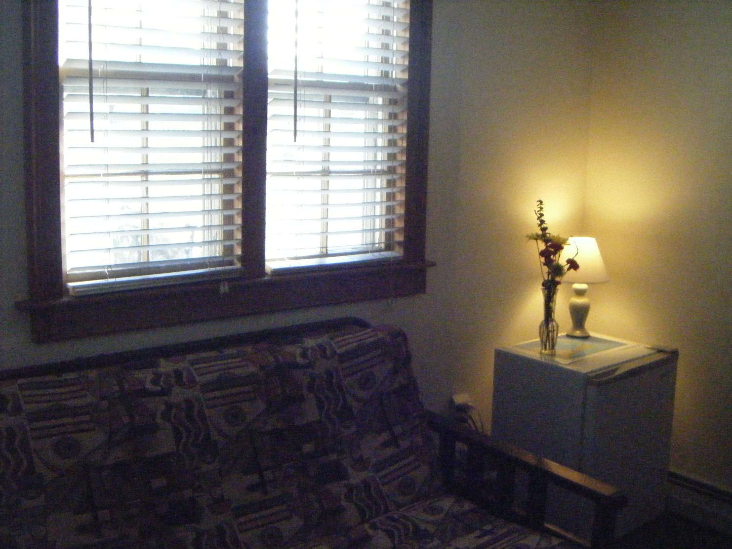 Two-Level Double Room with Shared Bathroom photo 3