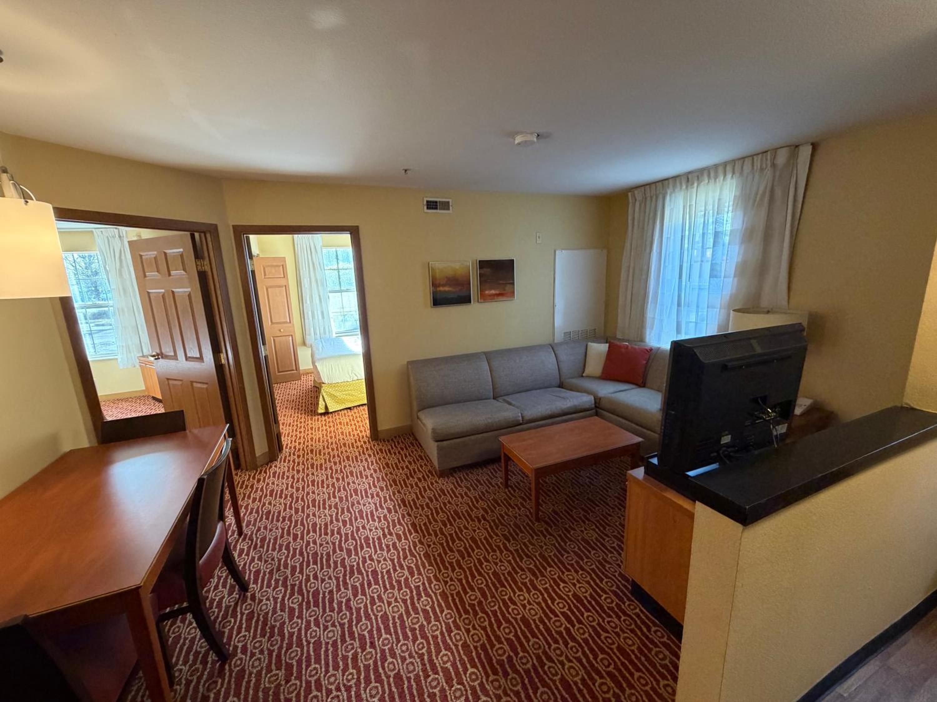 Efficiency Triple Room with Sofa bed - Non Smoking