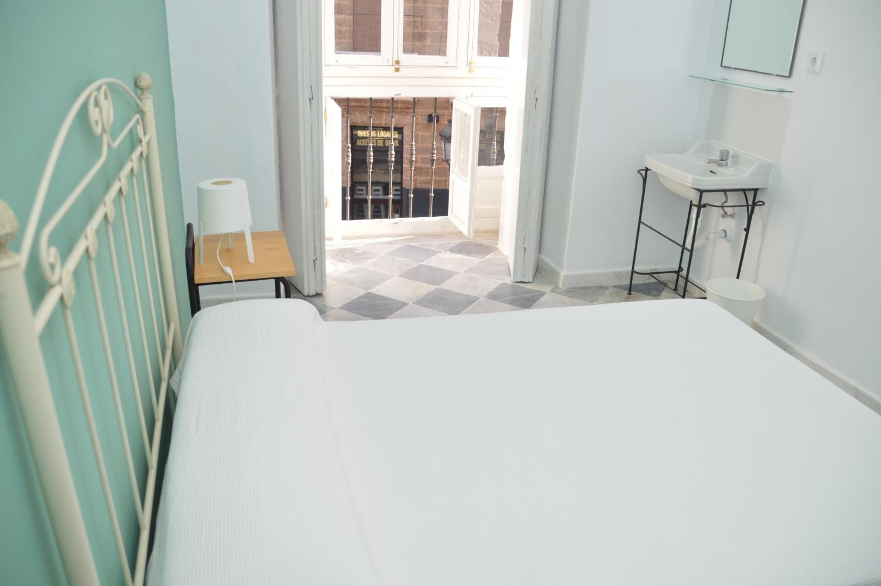 Habitación doble con baño compartido