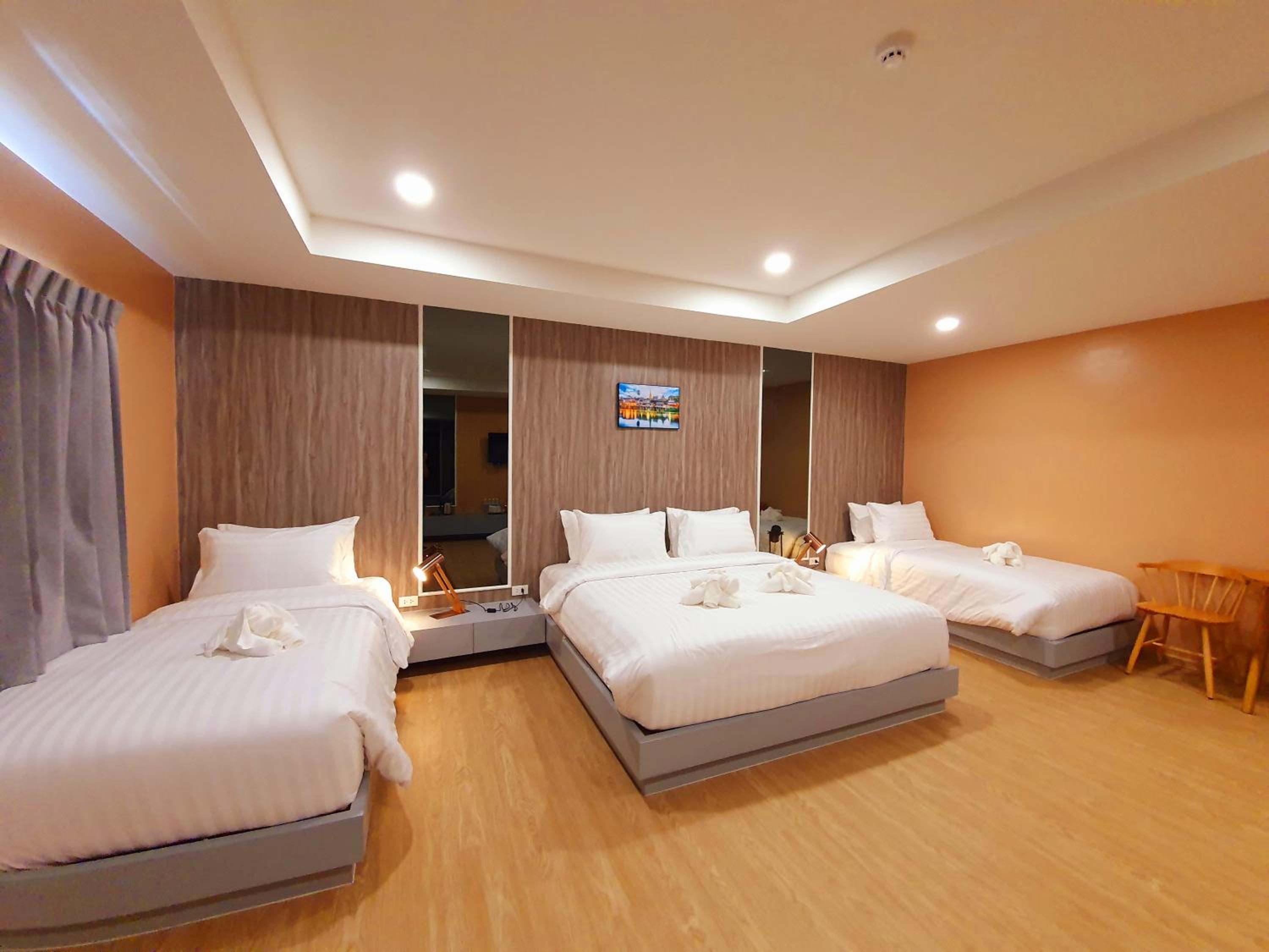Quadruple Room with Mountain View