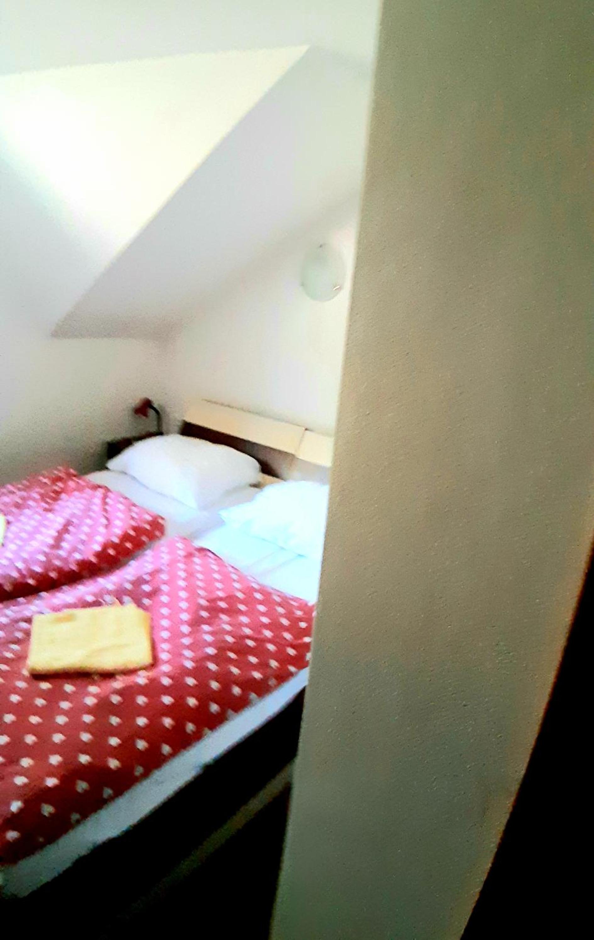 Double or Twin Room with Bathroom photo 2