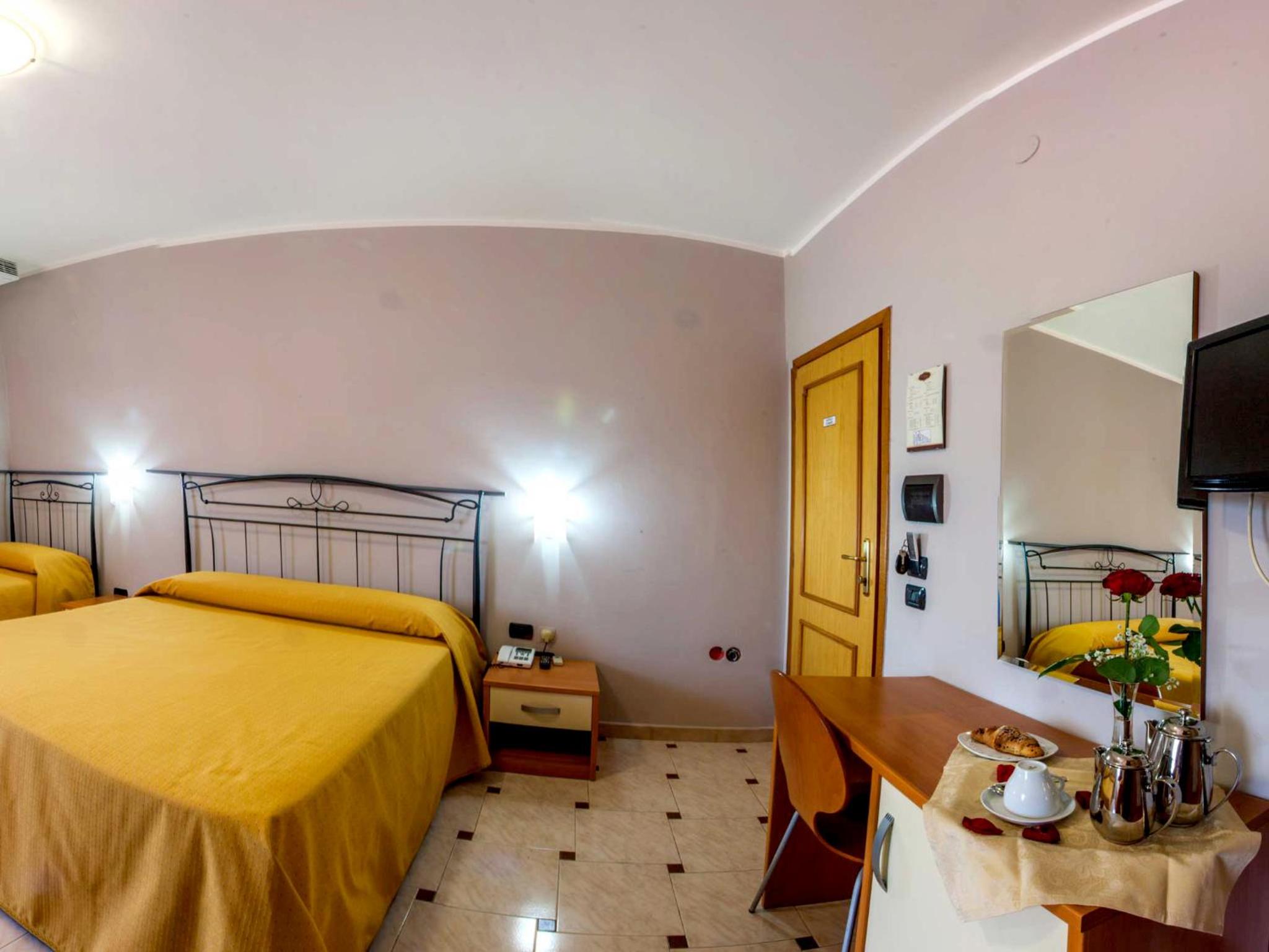 Economy Quadruple Room photo 1