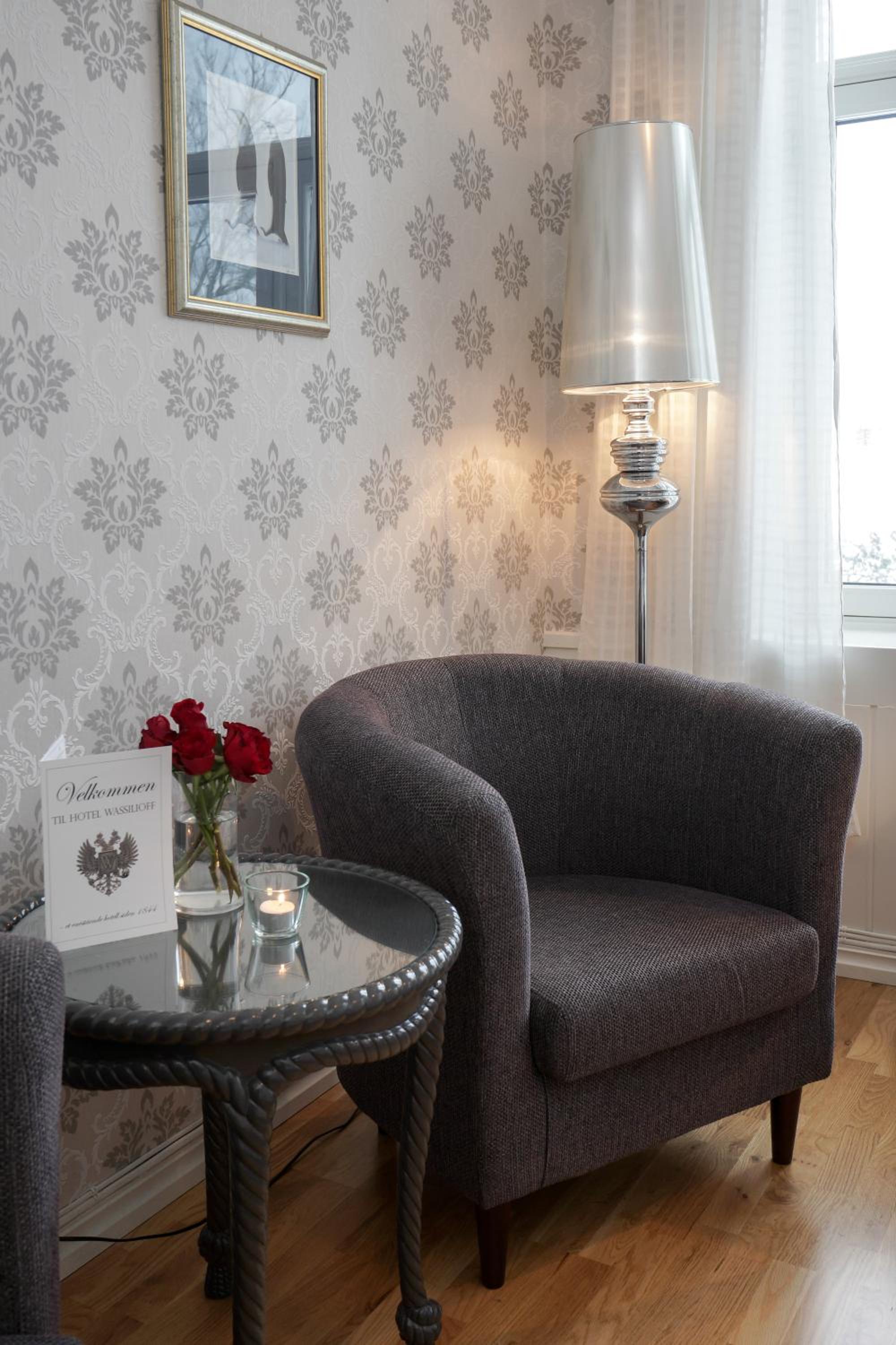 Double Room - Photo 8