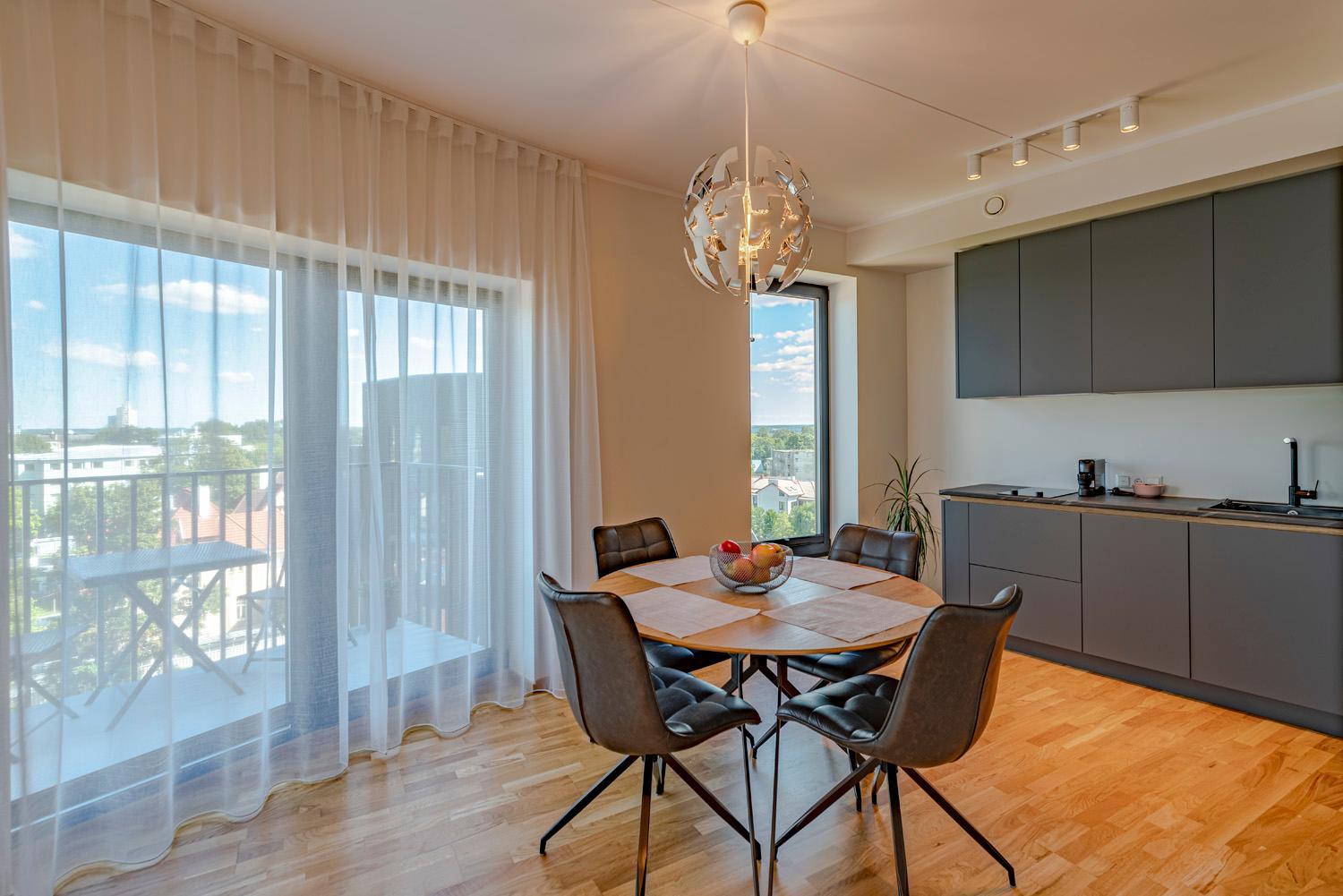 One-Bedroom Apartment - Photo 9