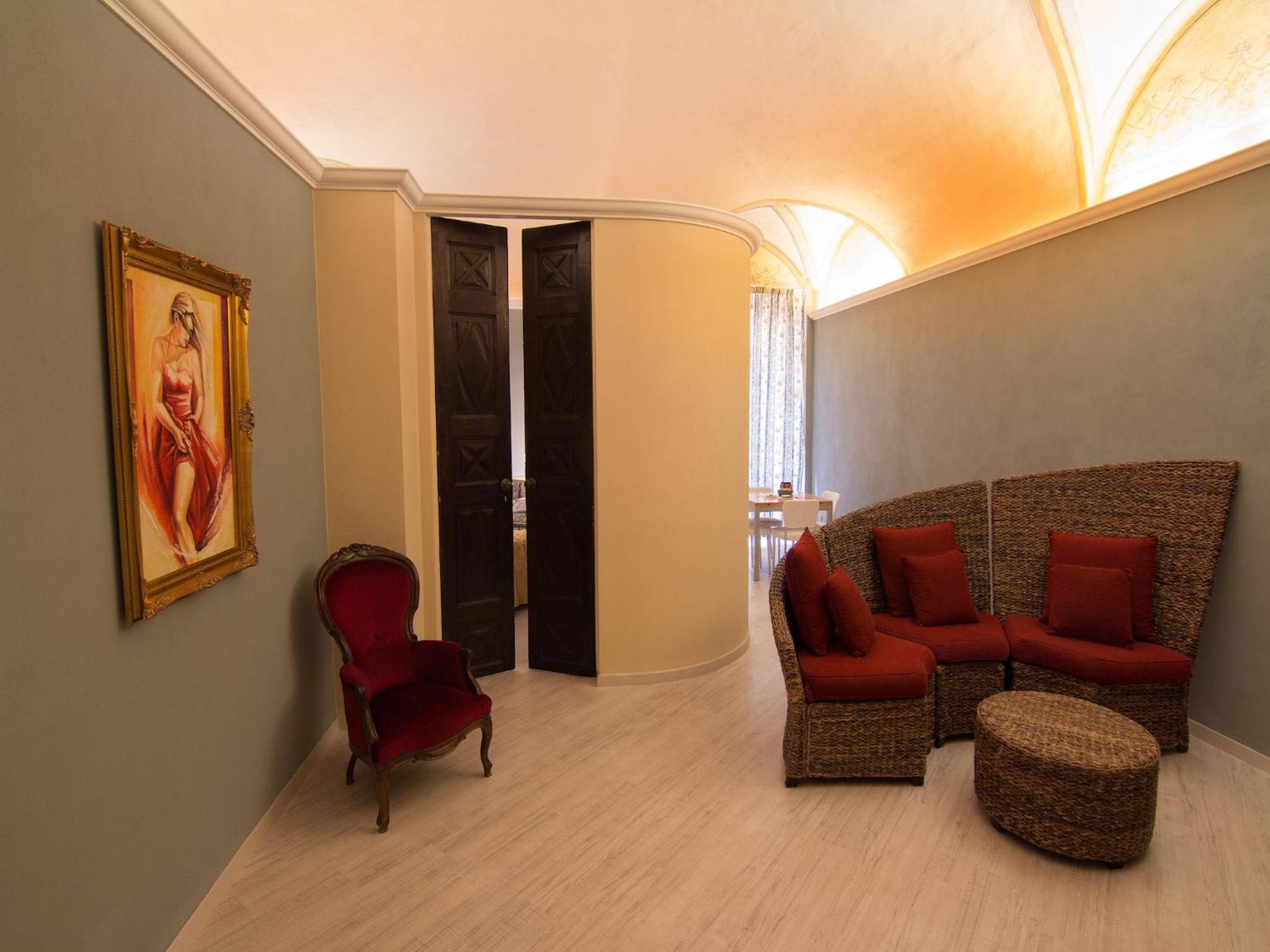 Superior One-Bedroom Apartment with Balcony - Photo 10