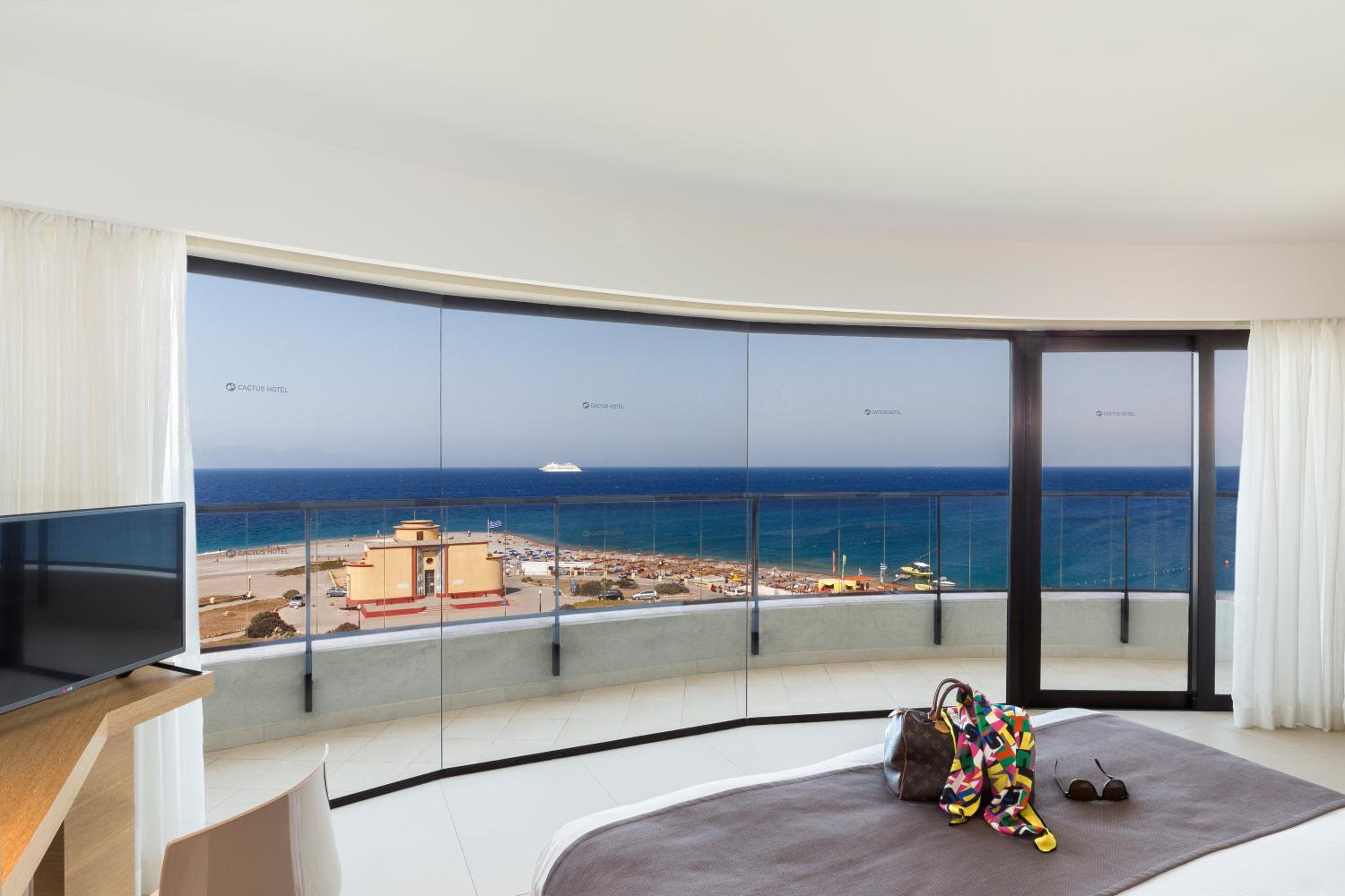 Suite with Sea View photo 2