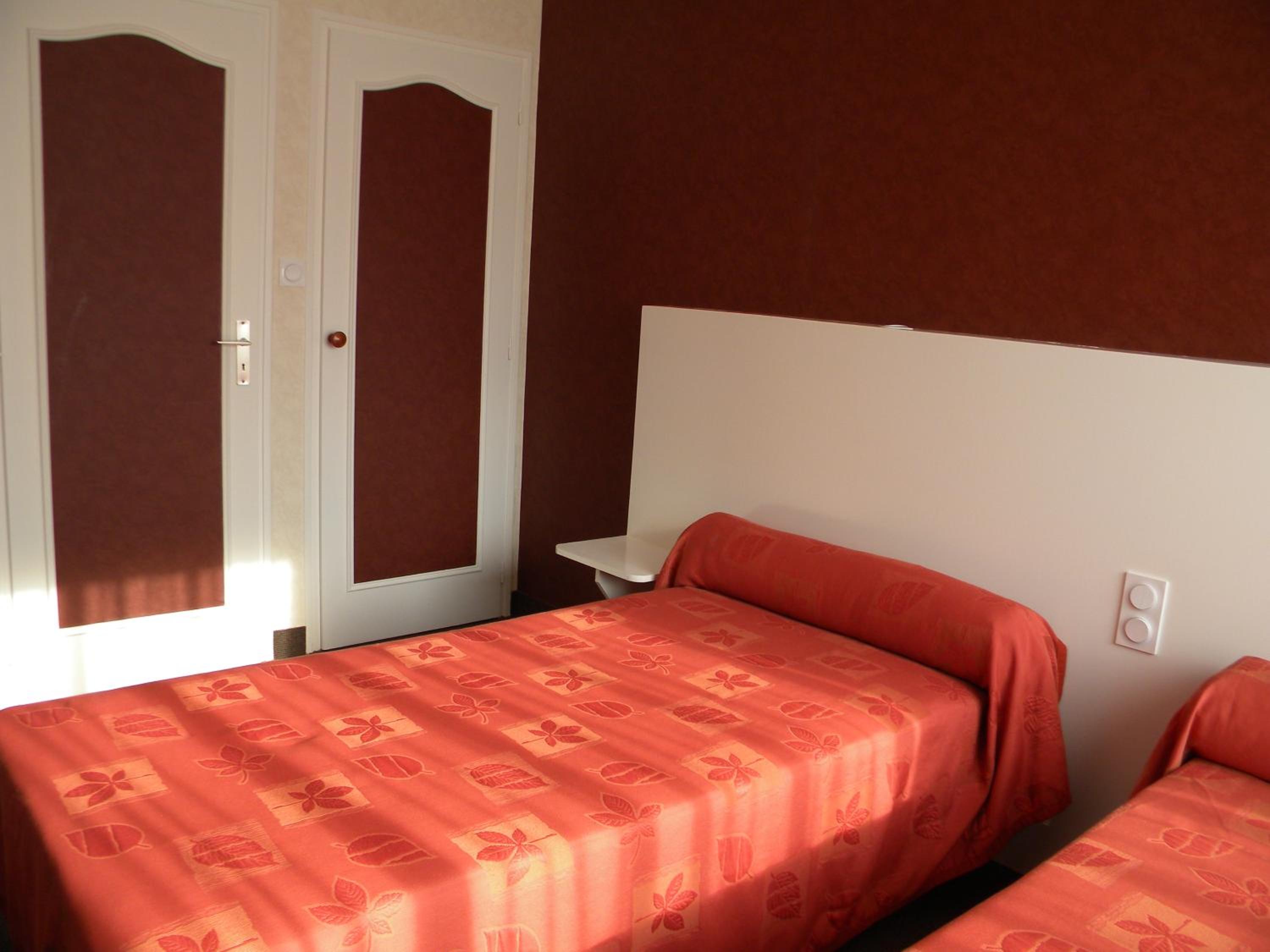 Twin Room with Garden View photo 2