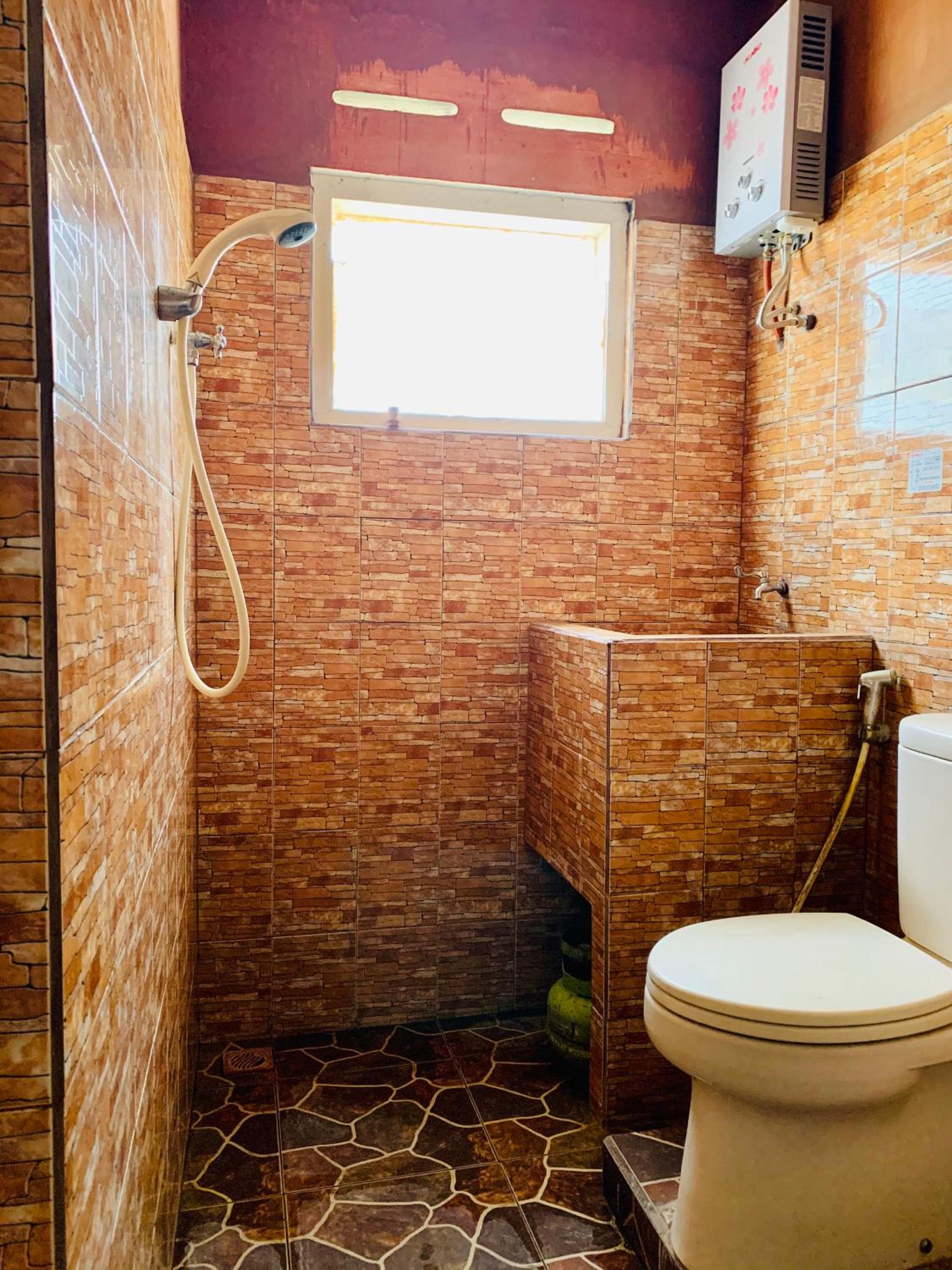 Standard Double or Twin Room - Photo 6