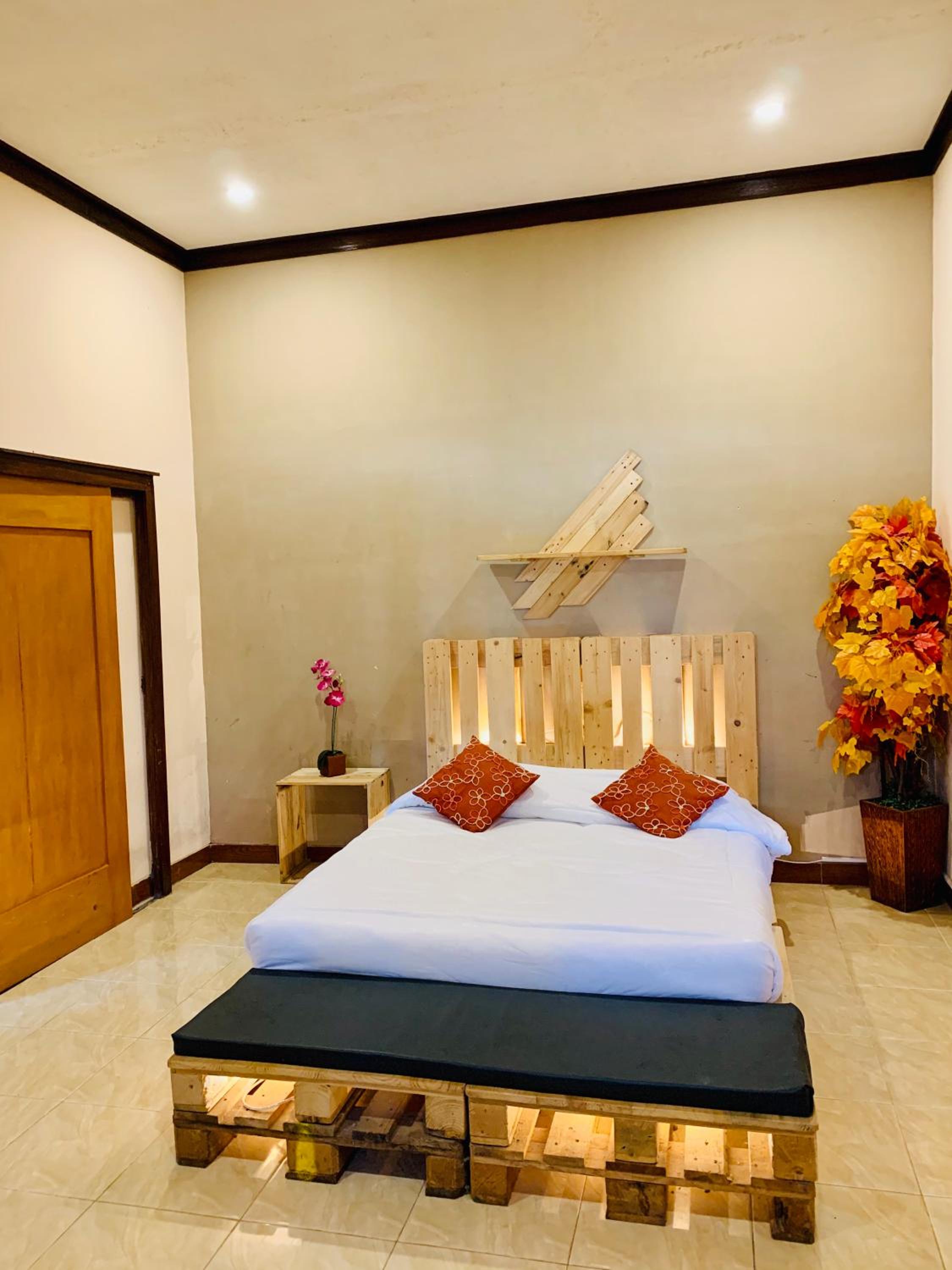 Standard Double or Twin Room - Photo 4