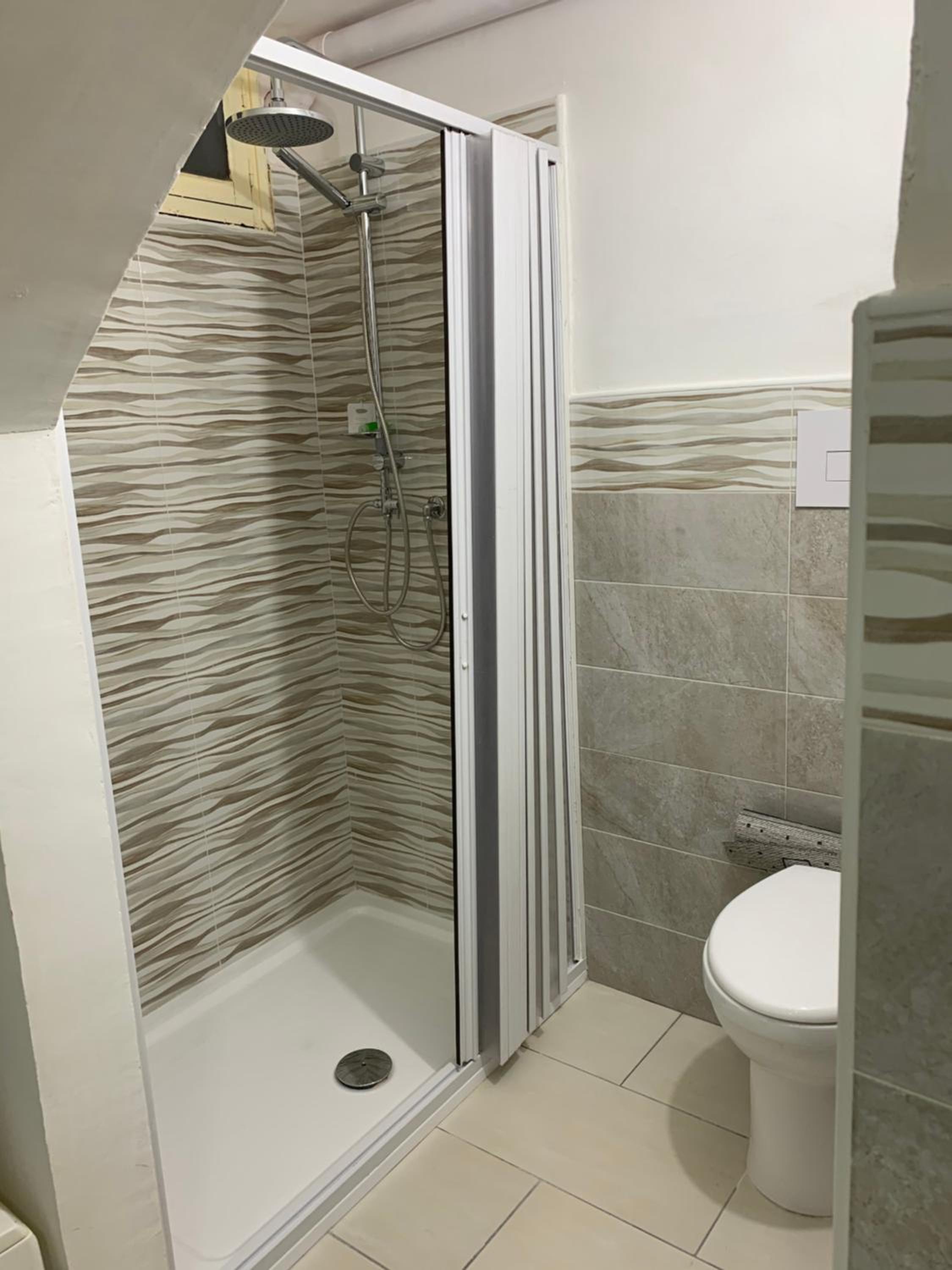 Double Room - Photo 14