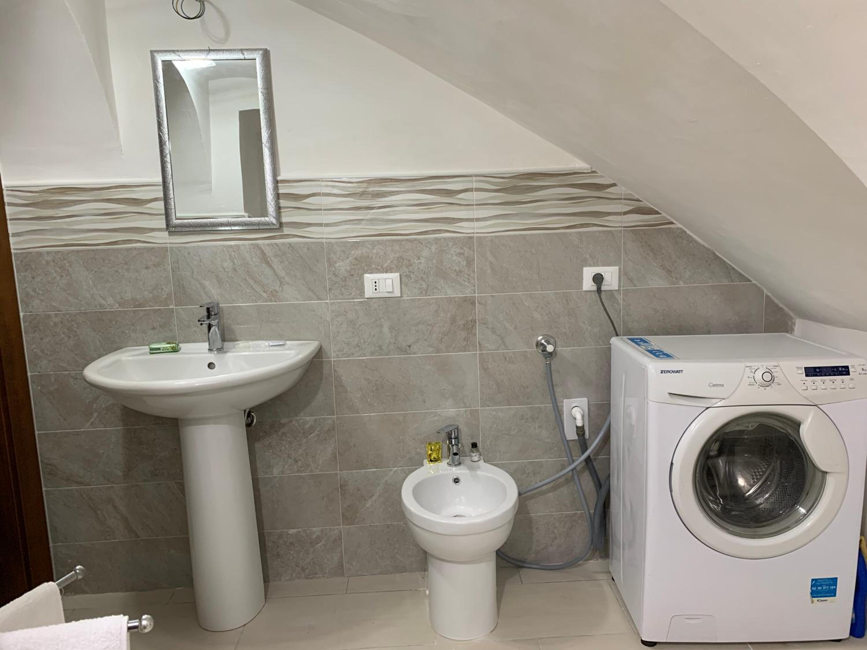 Double Room - Photo 4