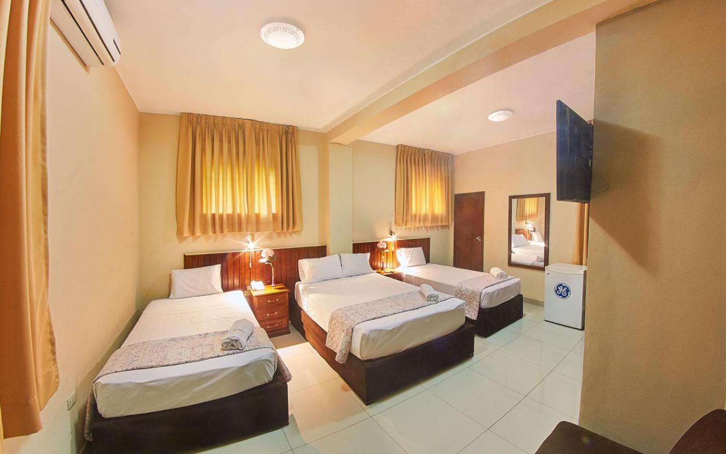 Triple Room with Private Bathroom photo 1