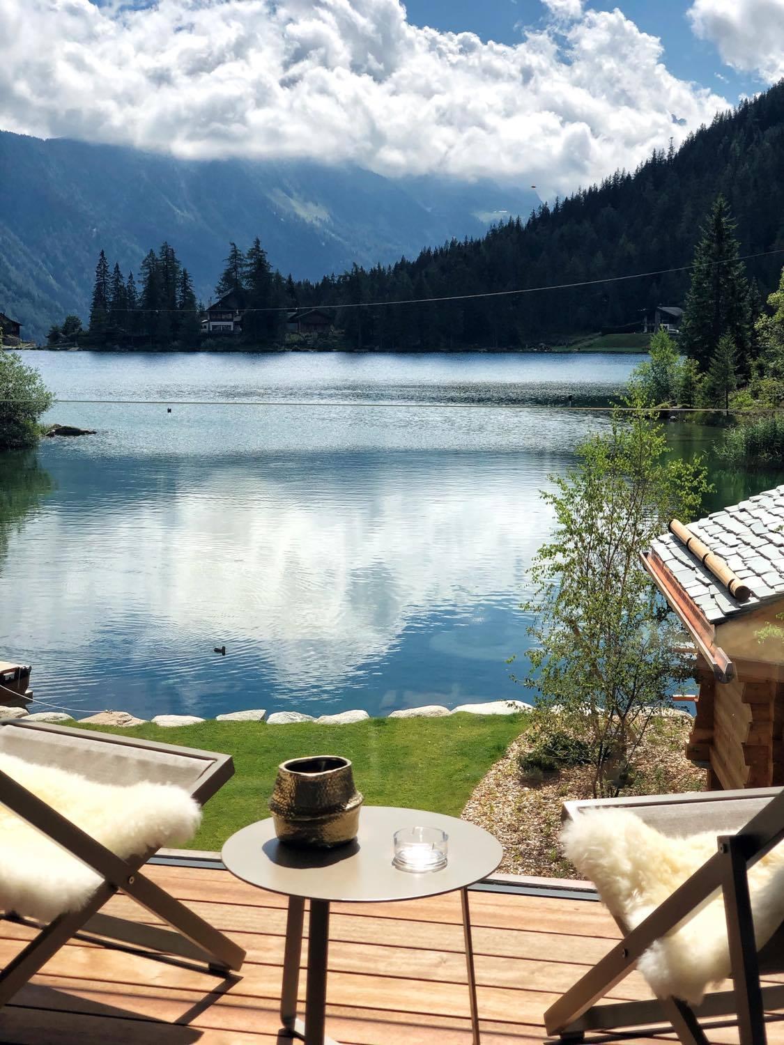 Double Room with Lake View - Photo 12