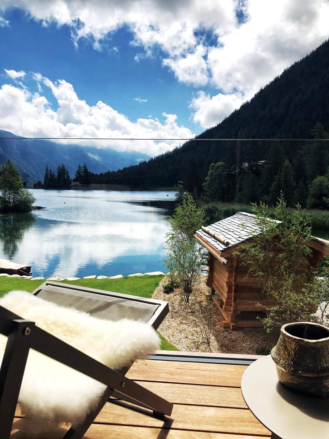 Double Room with Lake View - Photo 7